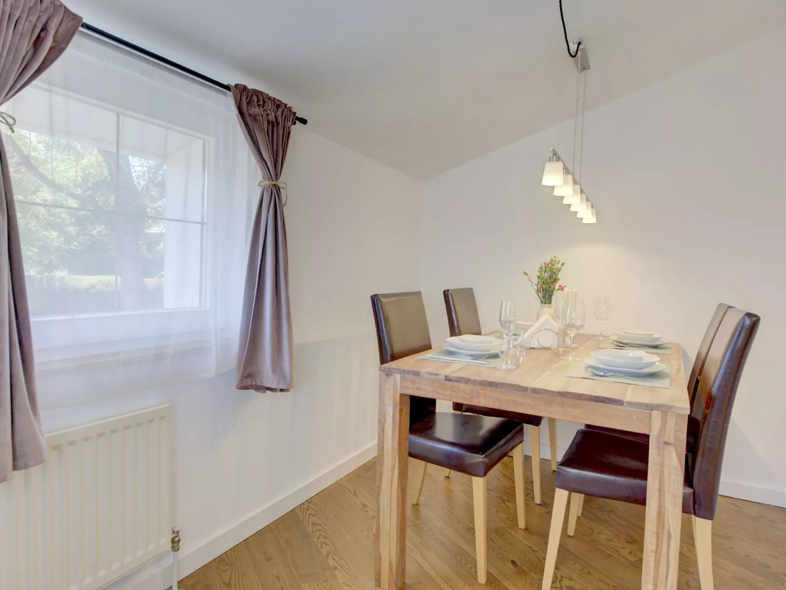 Gemütlicher Bungalow-Drinnen