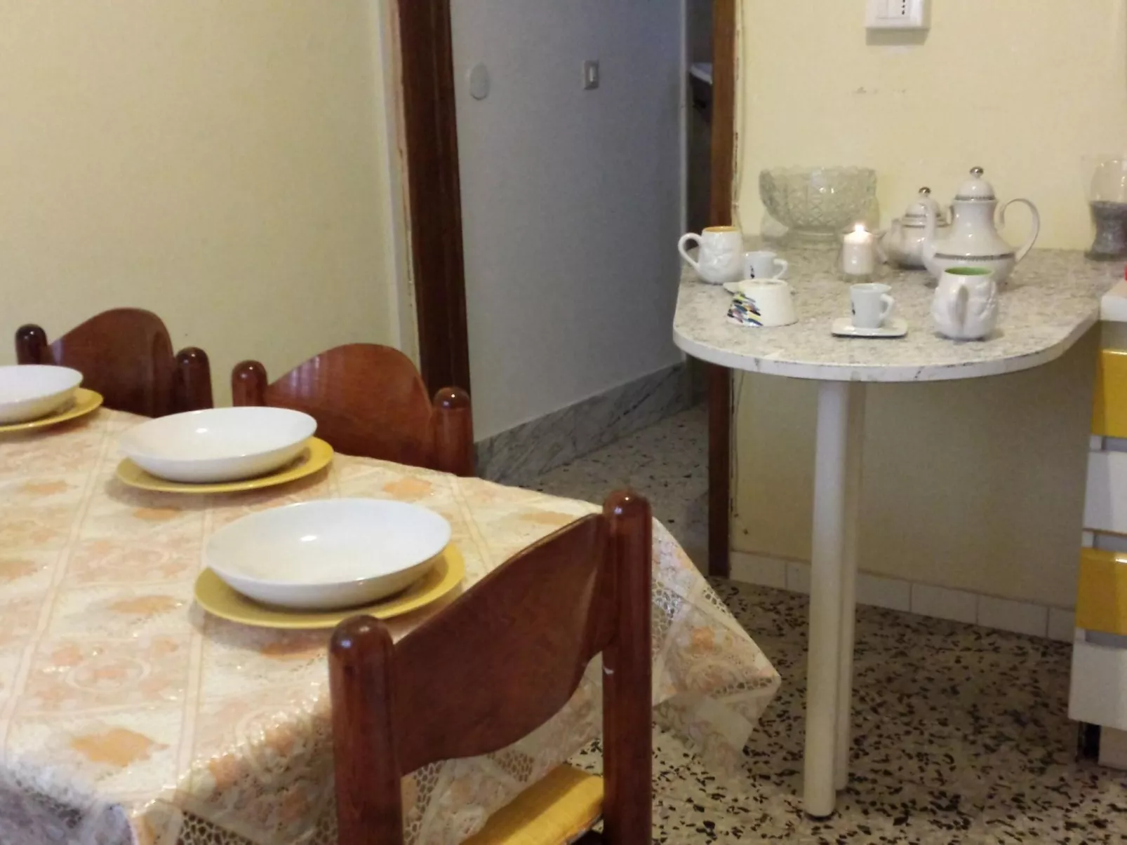 Wohnung mit Terrasse-Inside