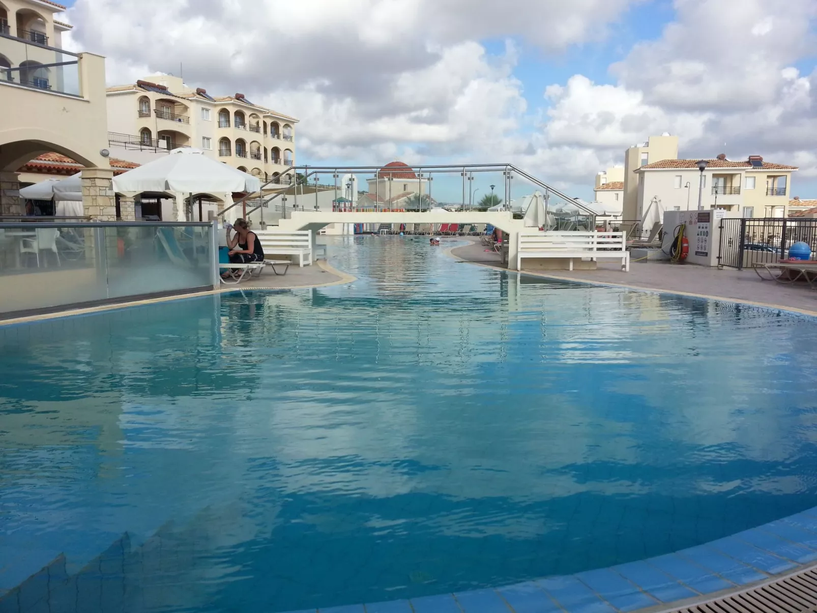 Modernes Ferienhaus mit Pool in Tremithousa-Outside