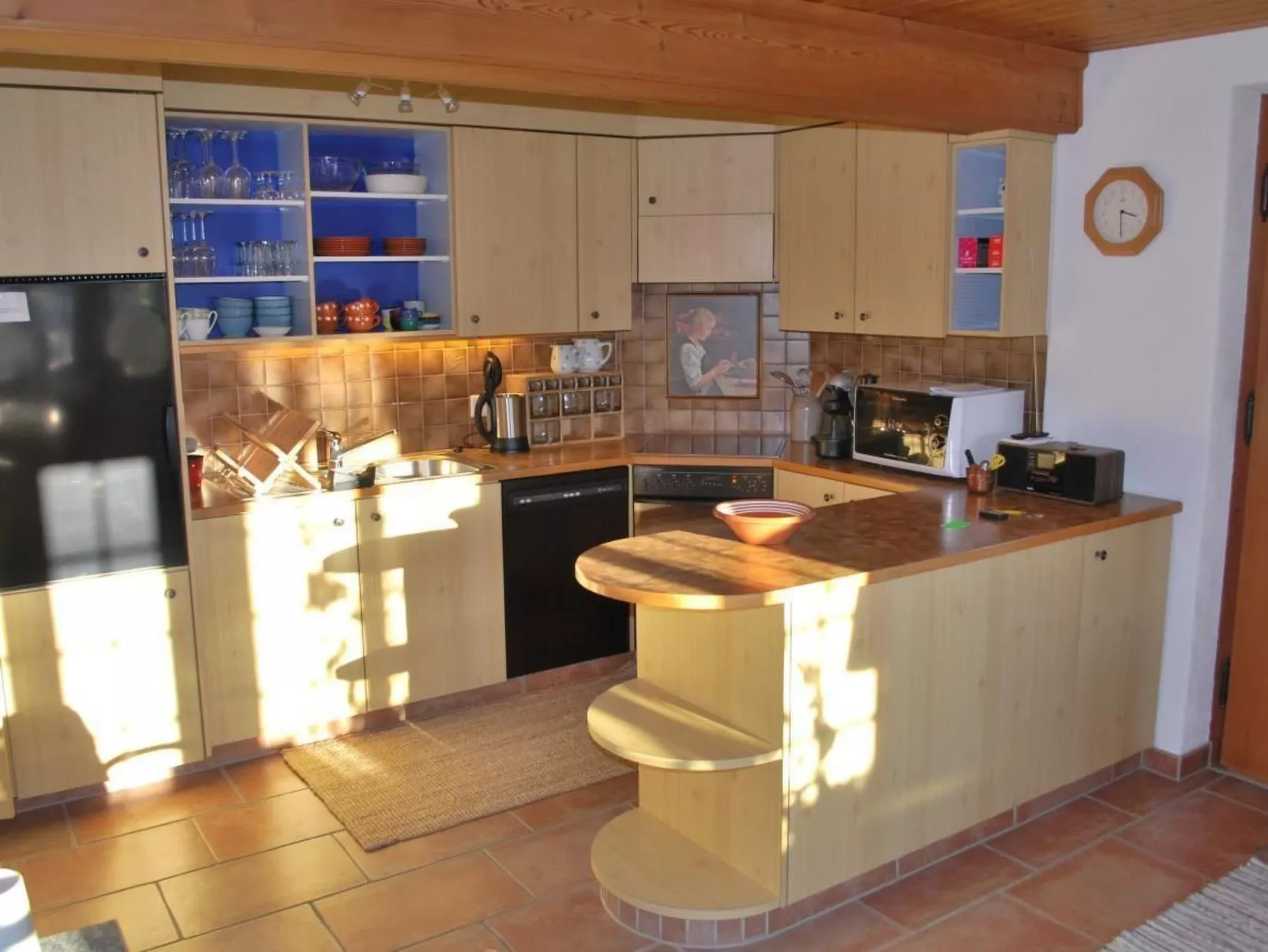 Blick auf herrliche Bergwelt-Drinnen