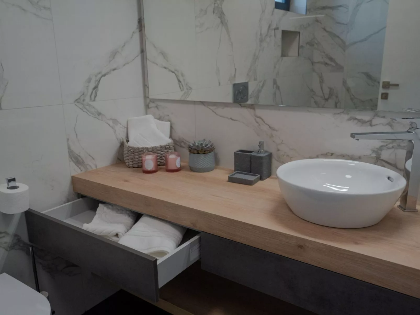 Strandnahe Villa Kara Sevda für 10 Personen-Dedans