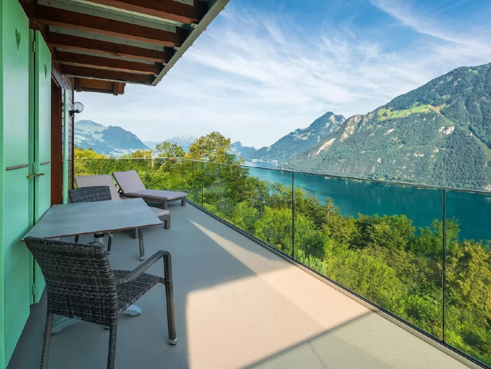 Wunderschönes Luxus-Chalet mit Seesicht-Dehors