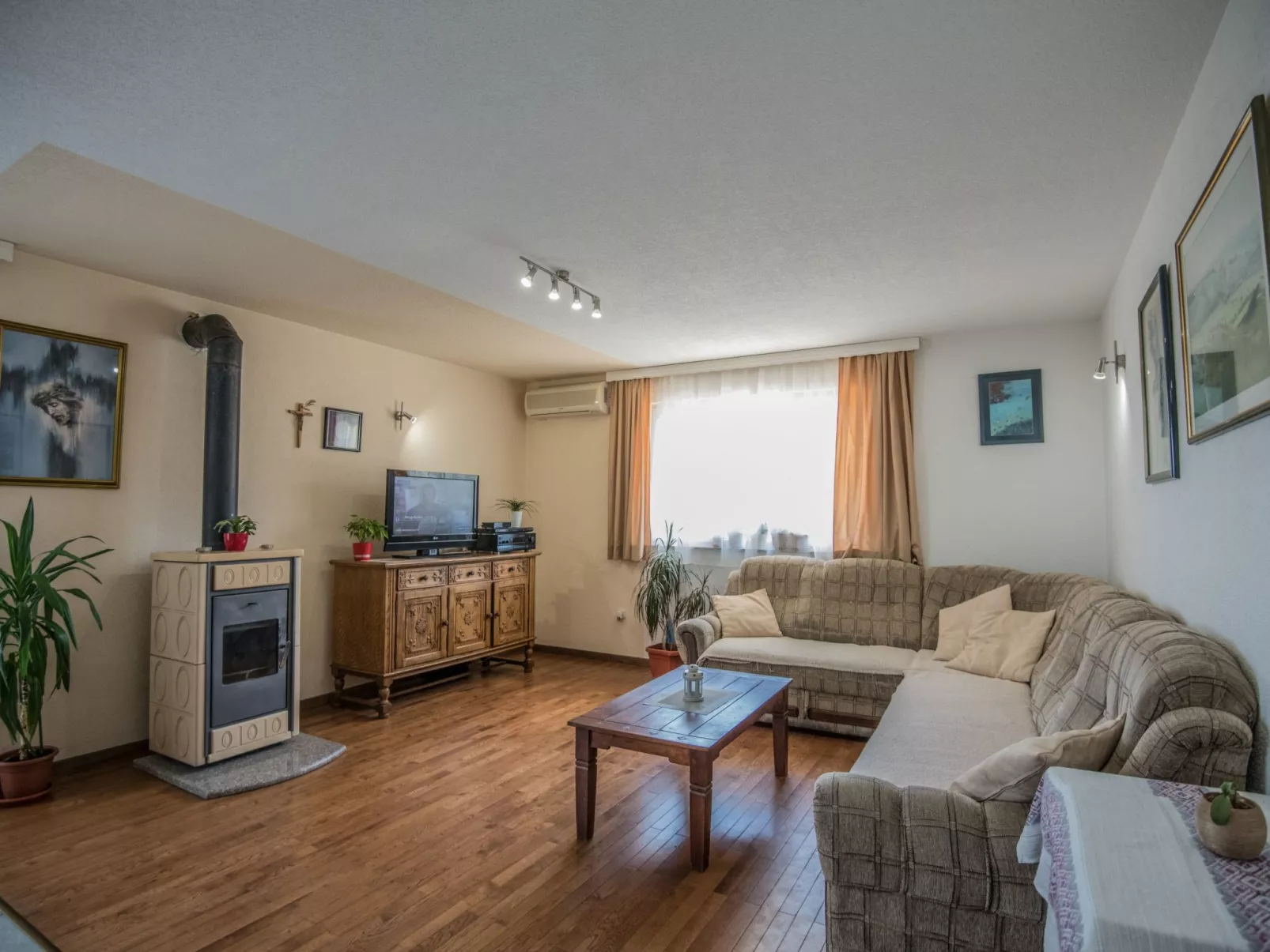 Freistehende Villa Iva Grubine mit Privatpool-Image-tags.info