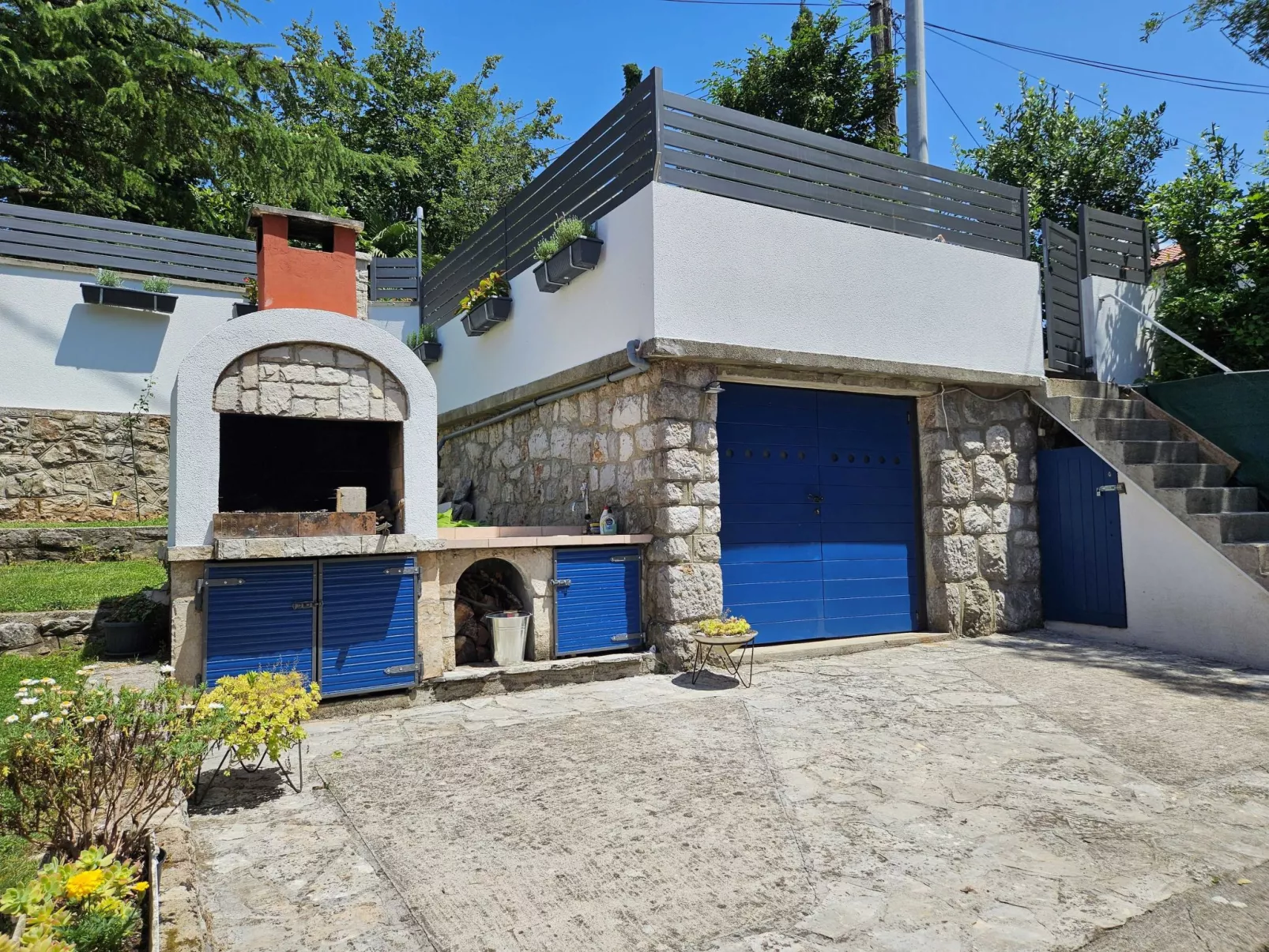 Gemütliches kleines schönes Haus für max. 4 Personen-Draußen