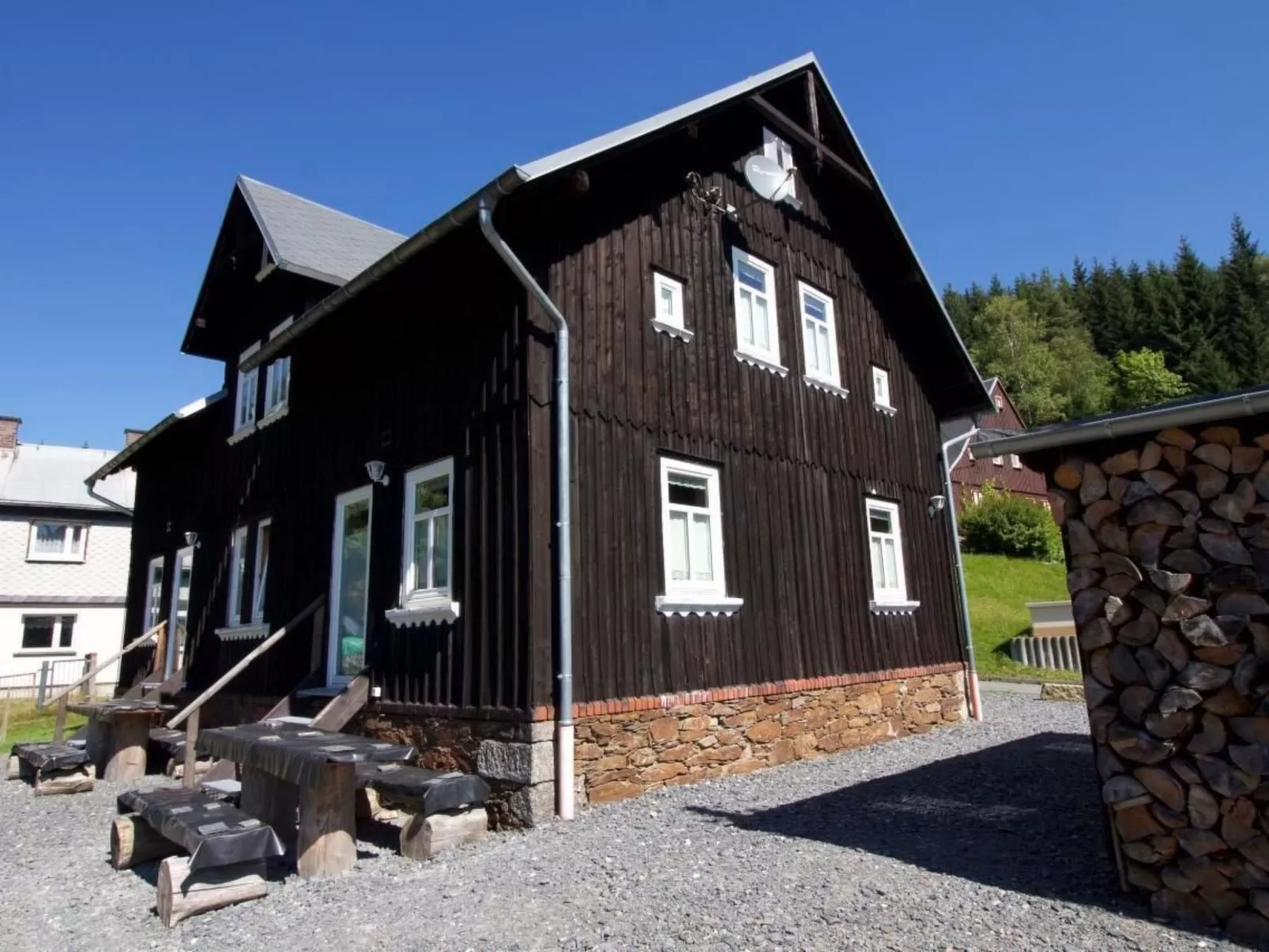 FH Anno Dazumal wie zu Oma's Zeiten-Draußen