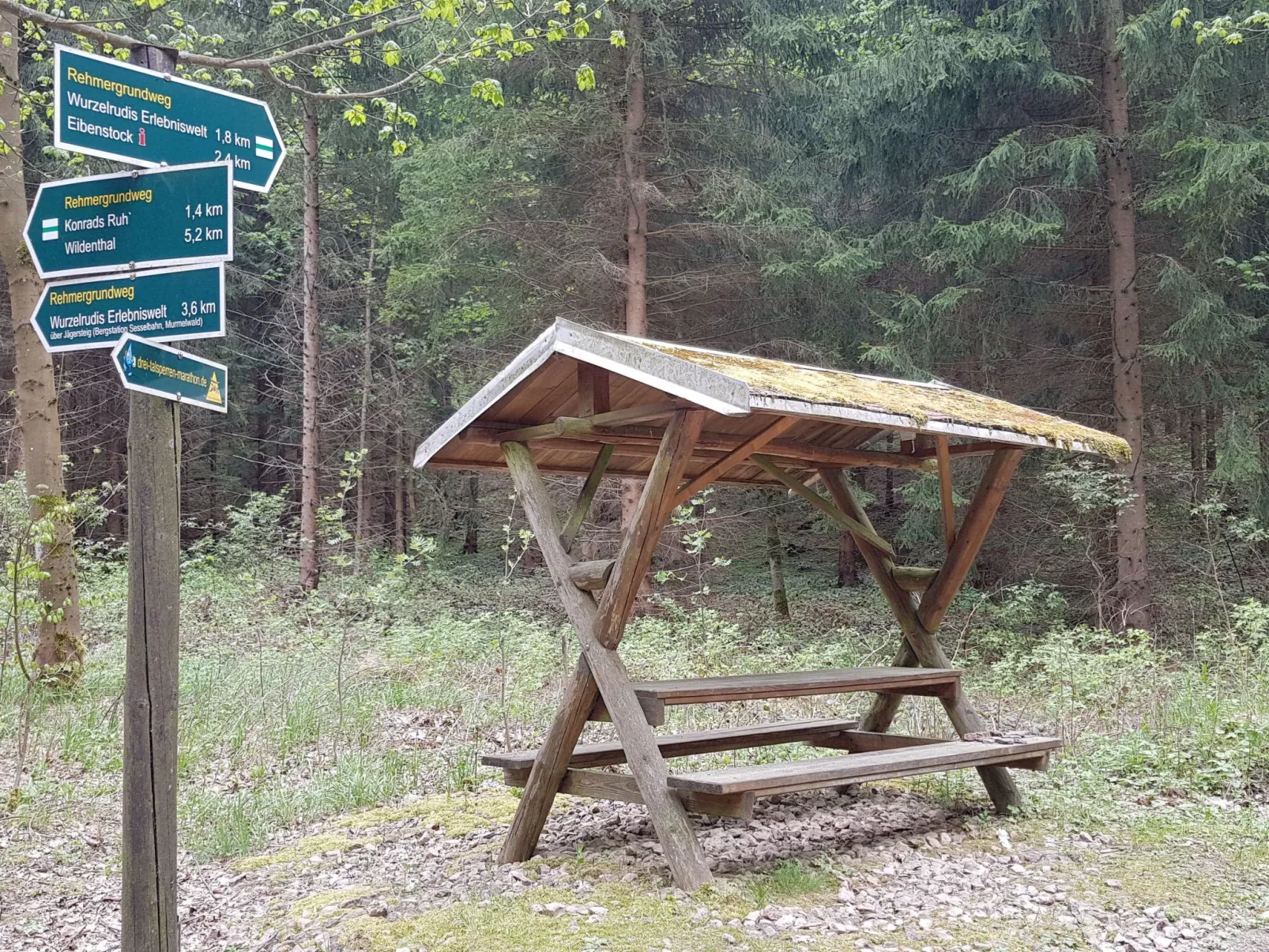 Moderne, niveauvoll eingerichtete Ferienwohnung-Outside