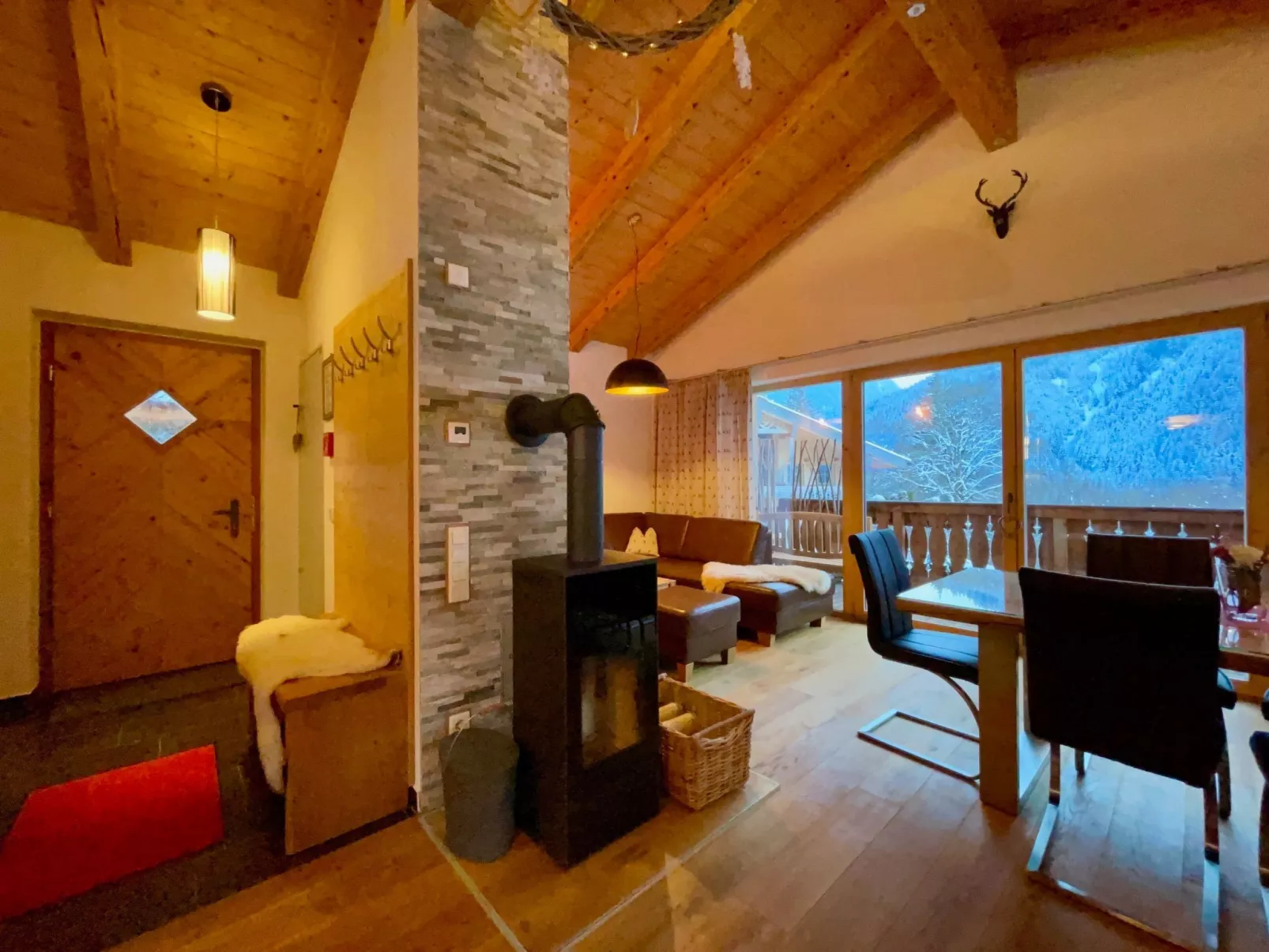 Das Zwölferl-Dedans