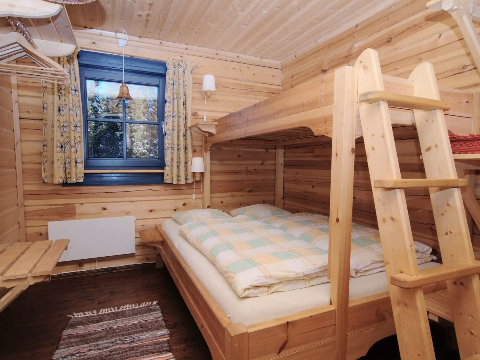 Charmantes modernes Blockhaus mit Kamin-Inside