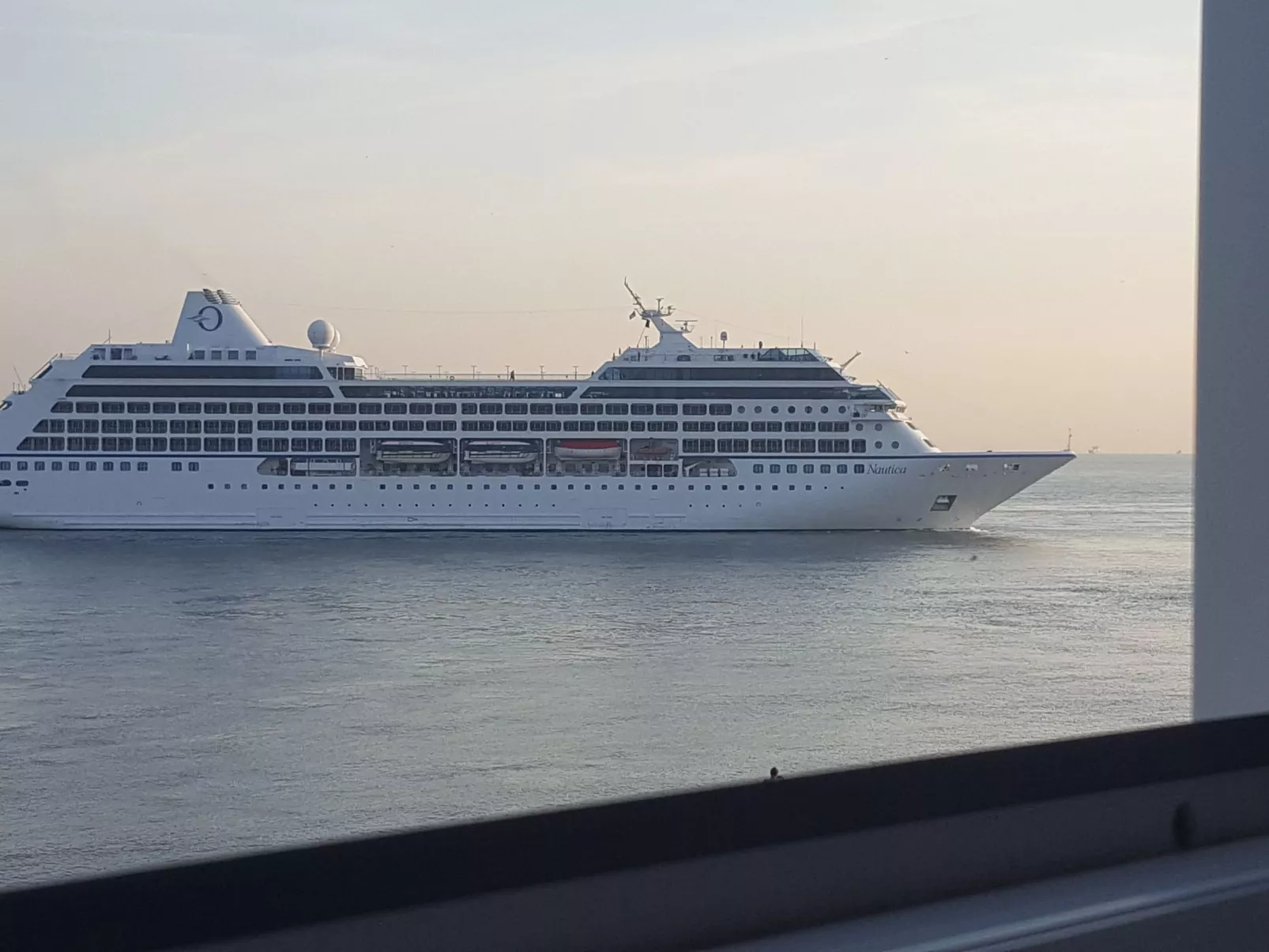 Studio-Wohnung 'Studio Zeezicht'-Dehors