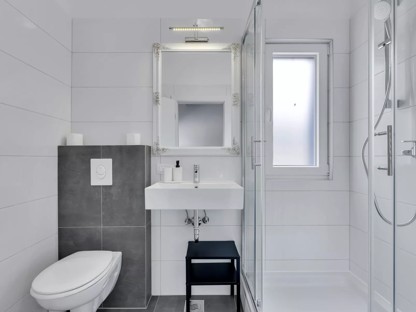 Modernes Ferienhaus in Zaostrog mit Beheiztem Pool-Inside