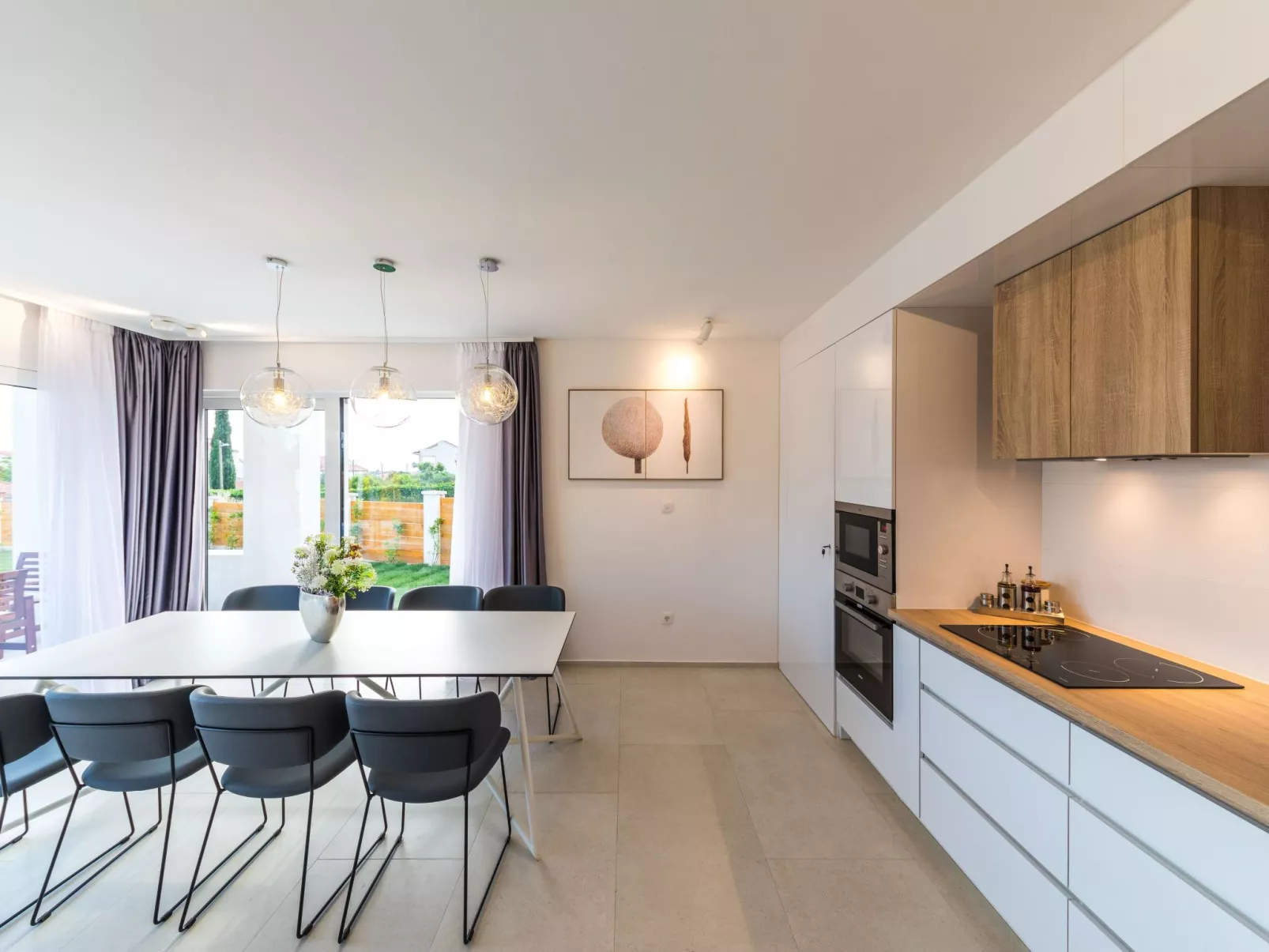Modern eingerichtete Villa Ingrid mit beheiztem Pool - Dedans