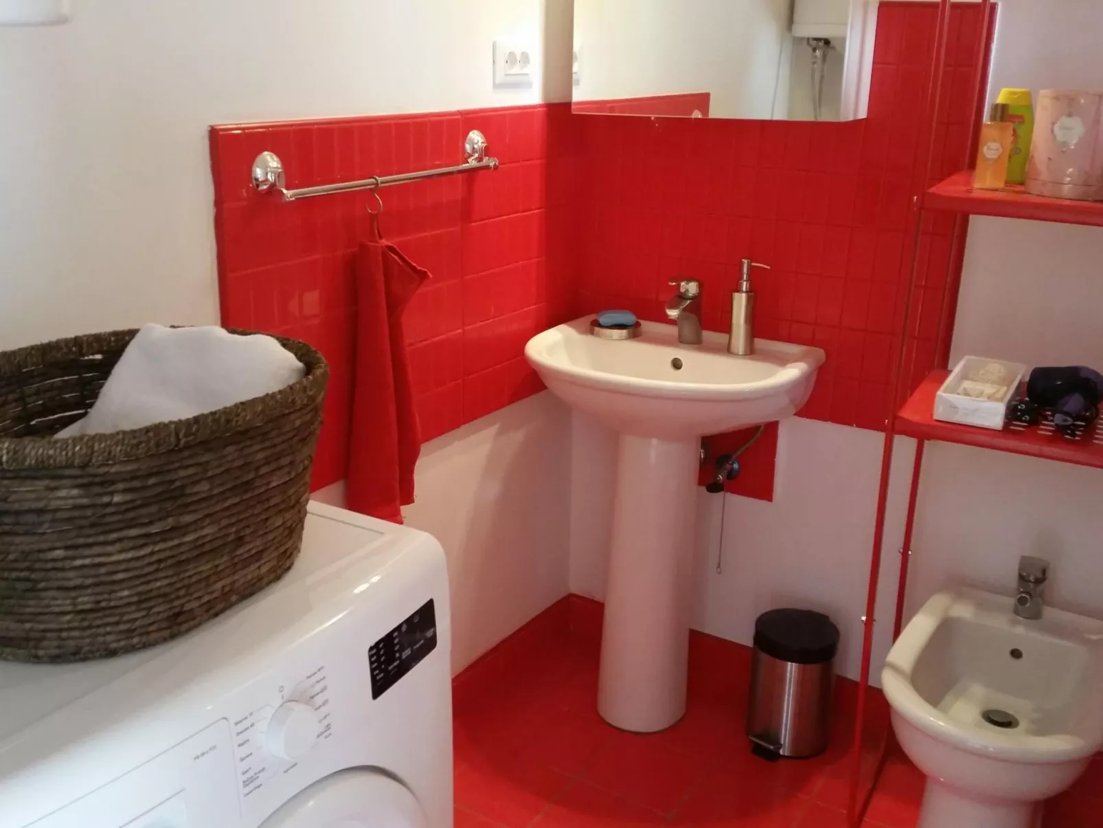 Charmantes Steinhaus mit Pool und Panoramablick-Dedans