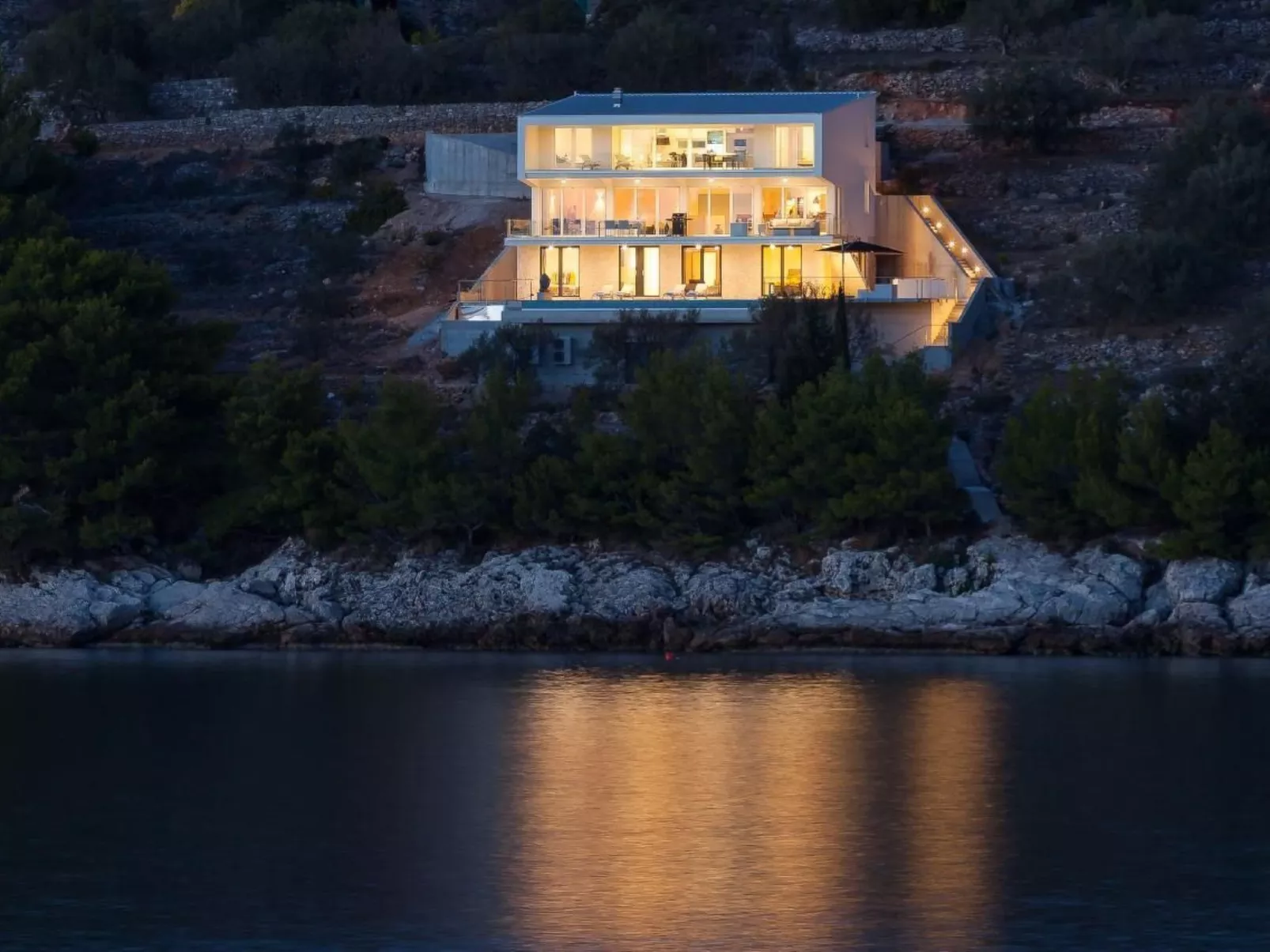 Villa Style and Sea-Outside