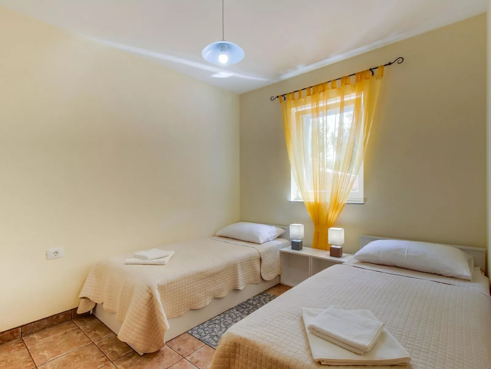 Appartement Casper mit Terrasse, Garten und Grill-Inside