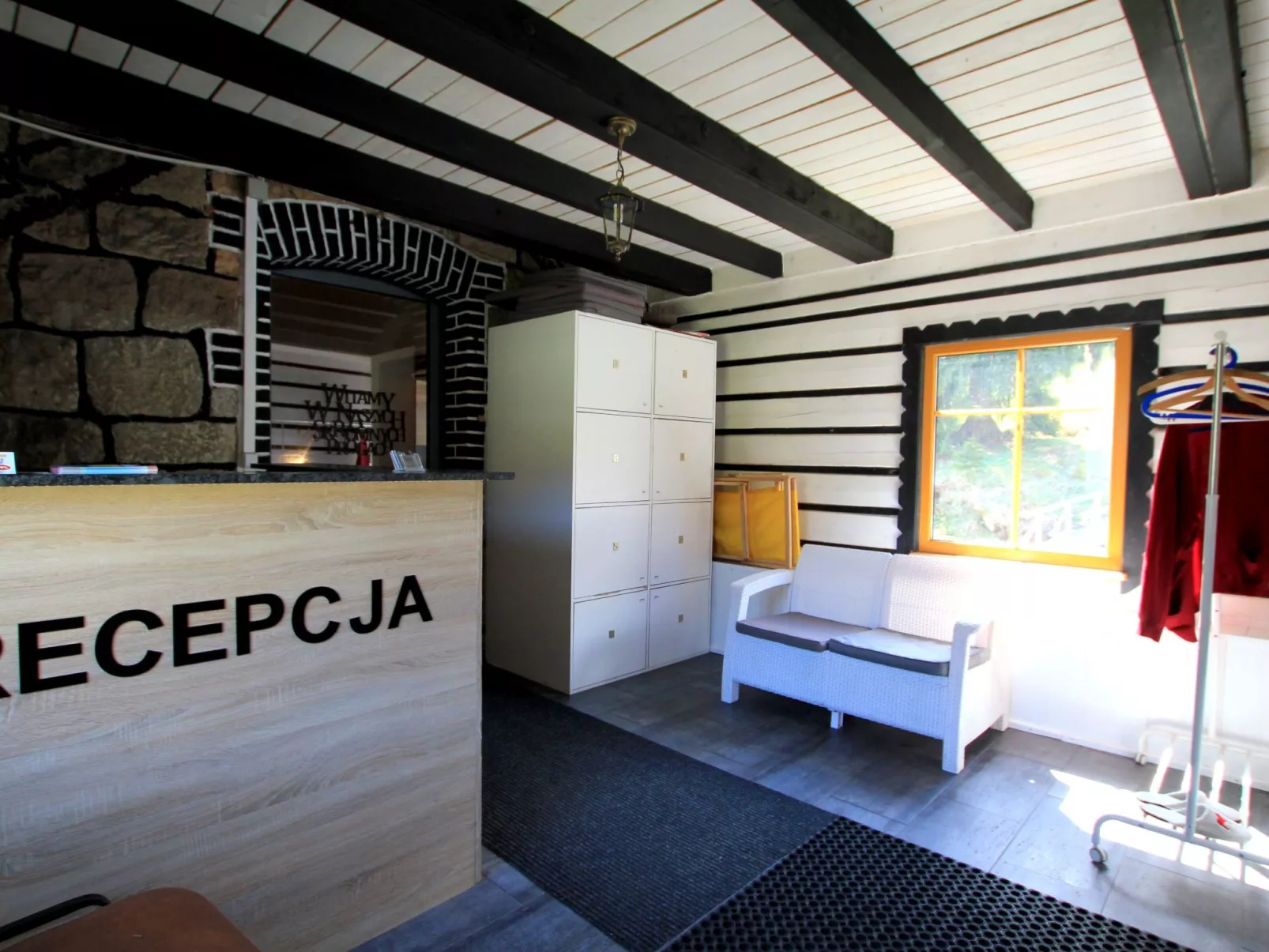 Exklusives Ferienhaus mit Schwimmbad direkt am Wasser-Dedans