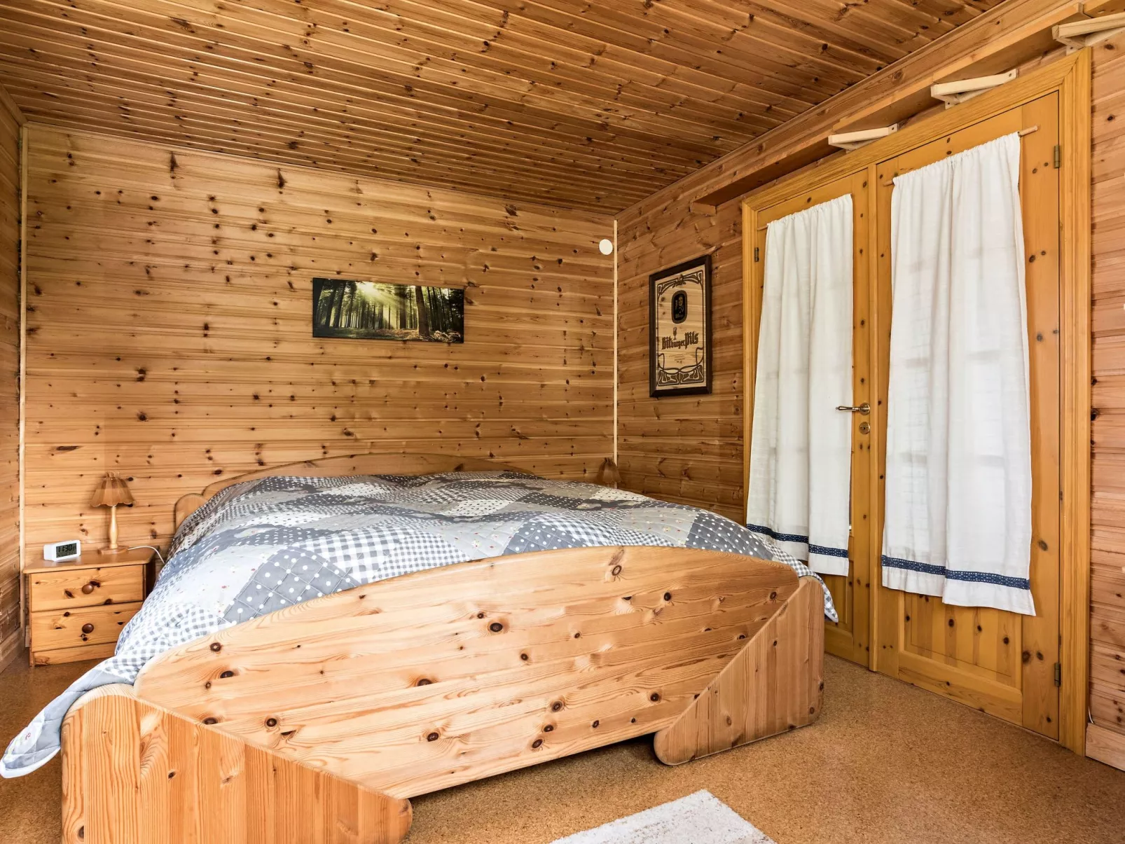 Idyllisch gelegenes, ebenerdiges Haus mit Terrasse-Dedans