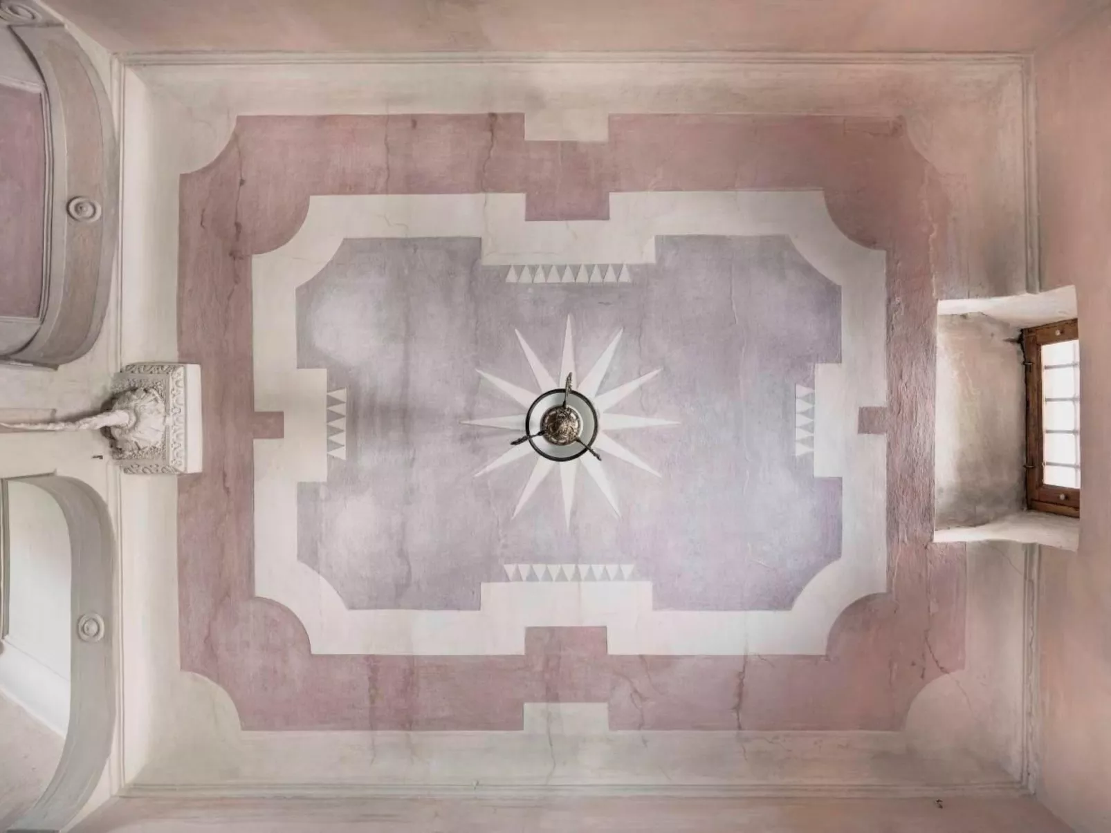 Bündner Zuckerbäckerpalazzo unter Denkmalschutz-Image-tags.info