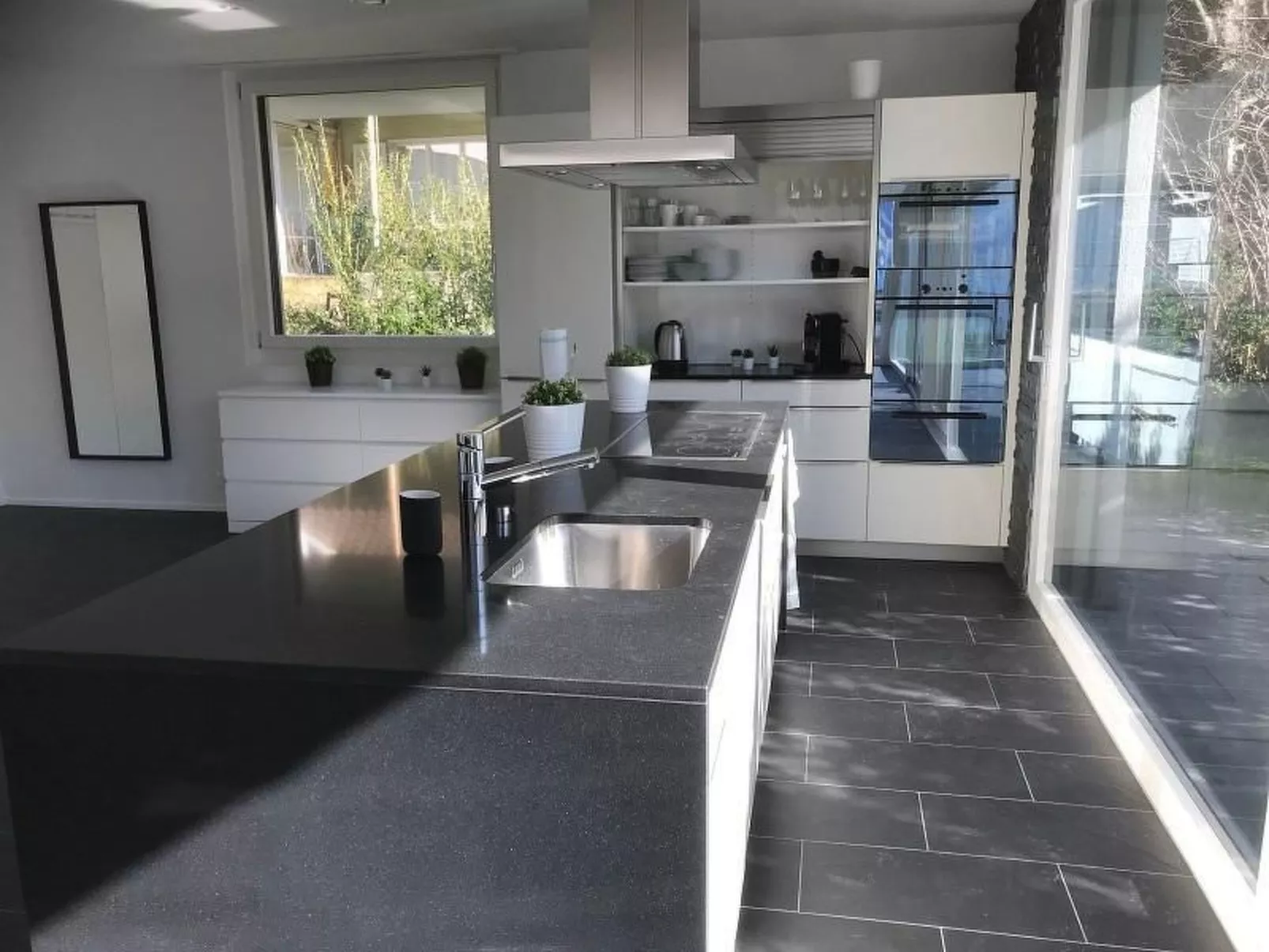 Villa am See 2 / Beach House-Inside