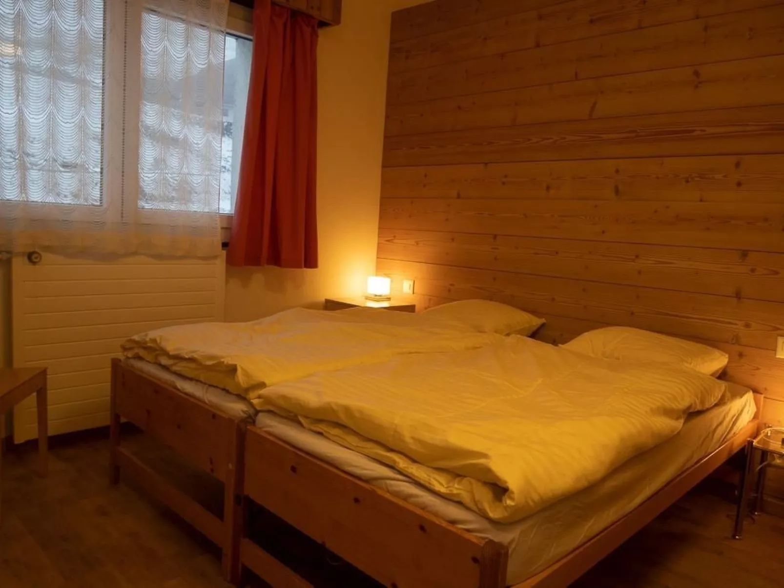 3 Zi FeWo App 23. Le Miroi an Skipiste-Drinnen