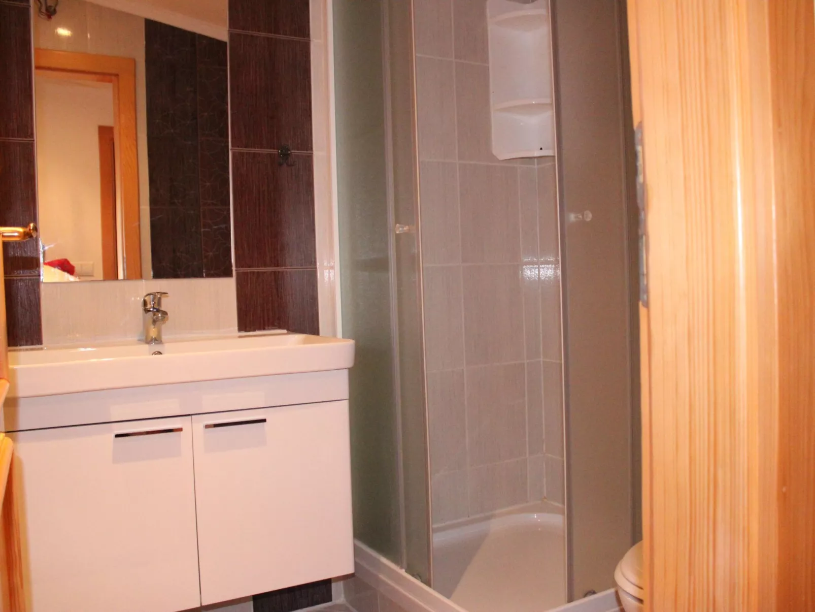 Appartement Maksan im 2. Stock mit einer Terrasse-Dedans