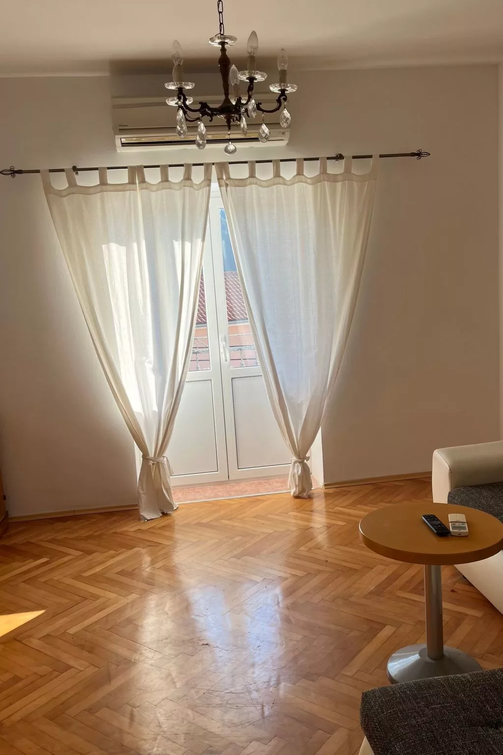 Für sechs Personen-Drinnen