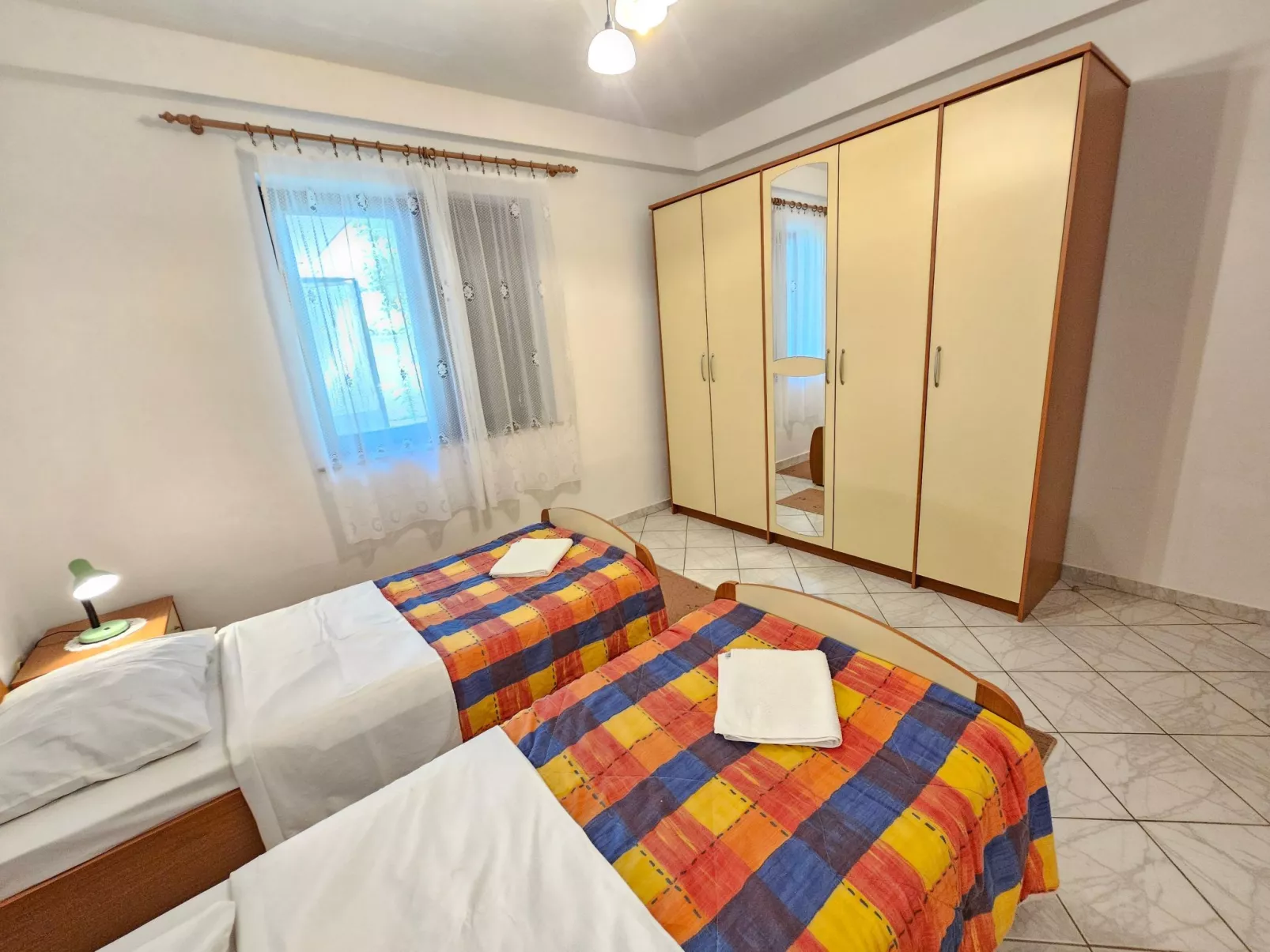 In Novi Vinodolski mit Grill, Garten und Terrasse-Dedans