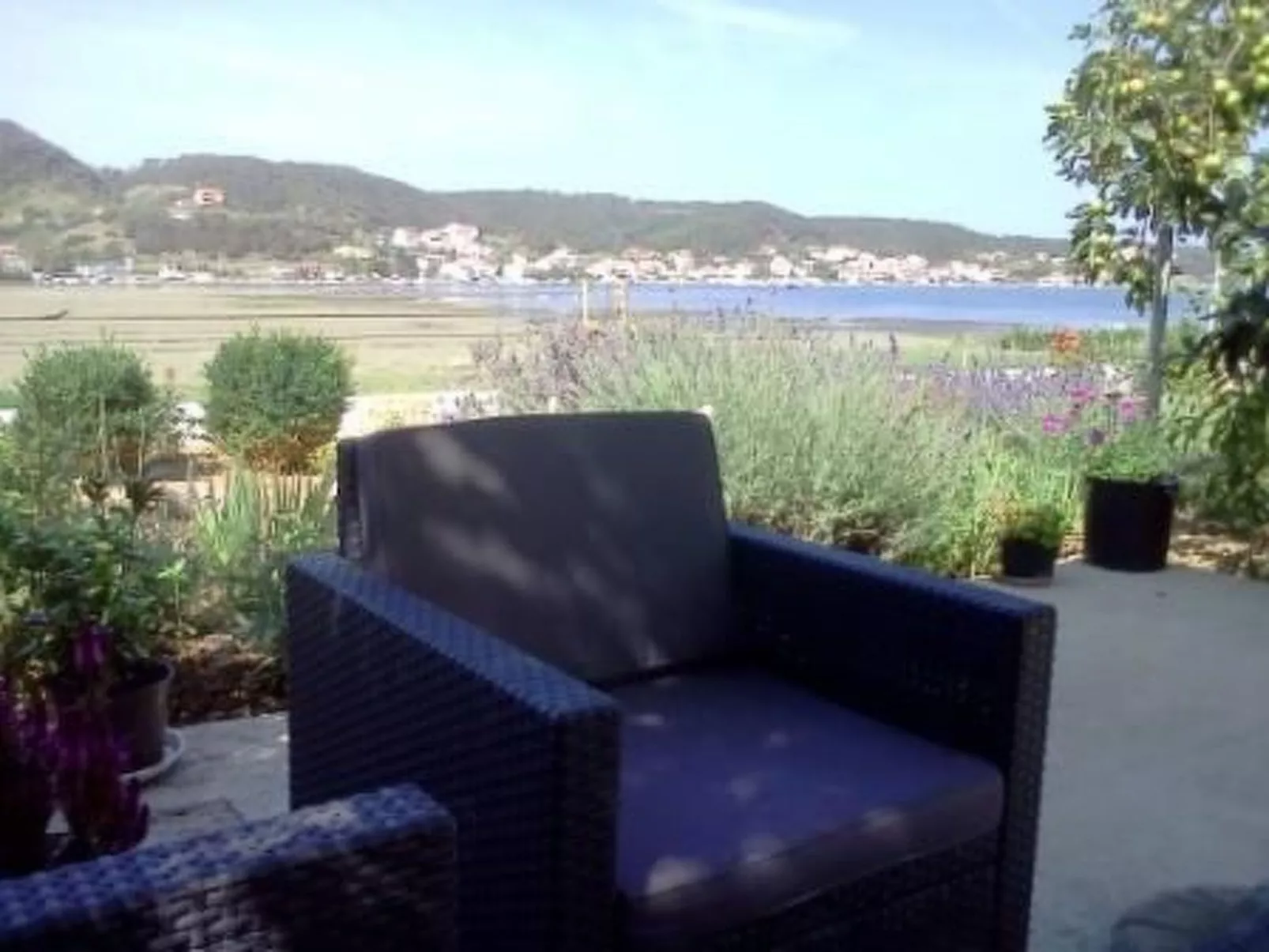 Wohnung Marica mit Balkon und herrlichem Meerblick-Outside