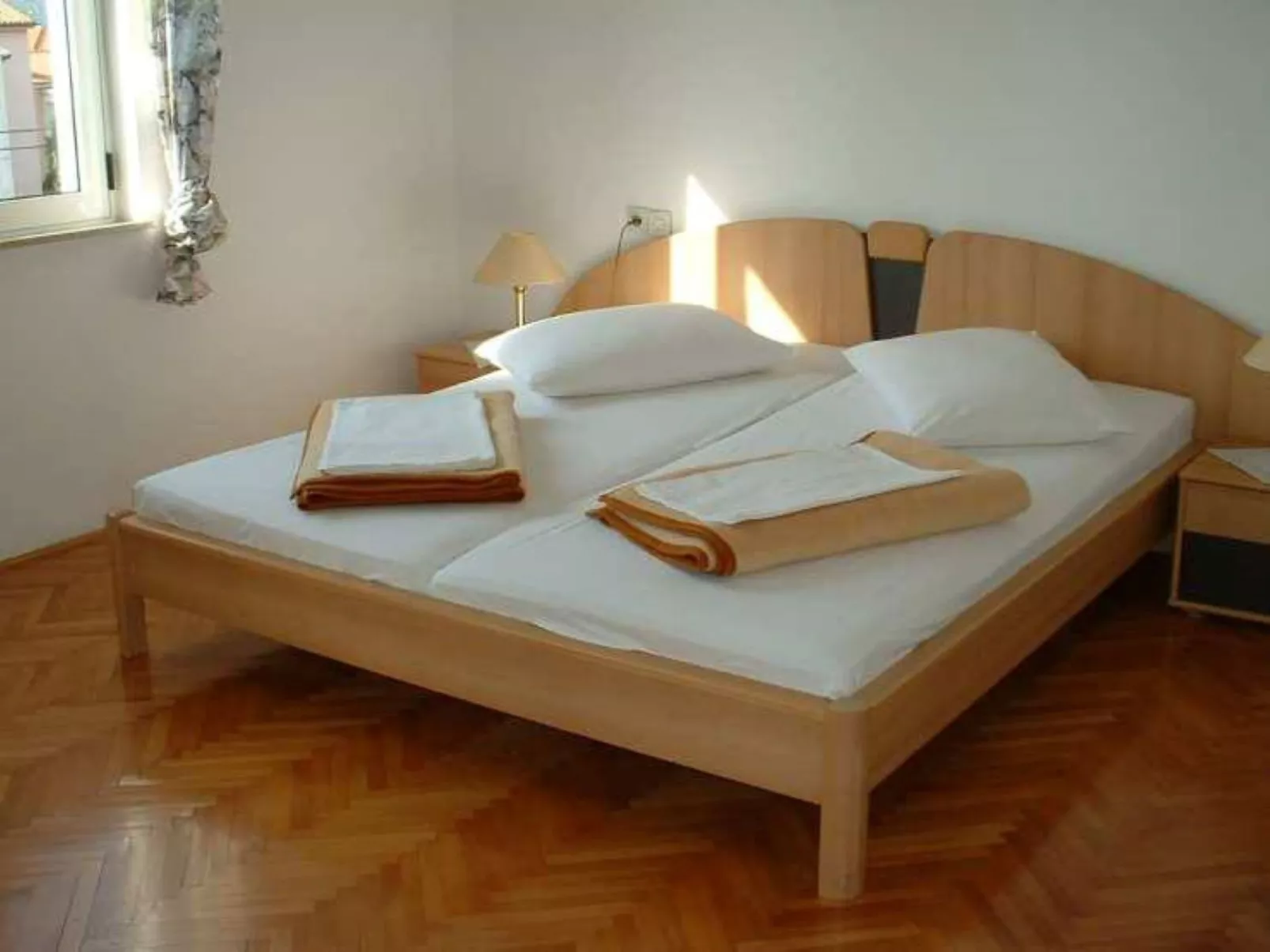 "App žardin" mit Balkon-Drinnen