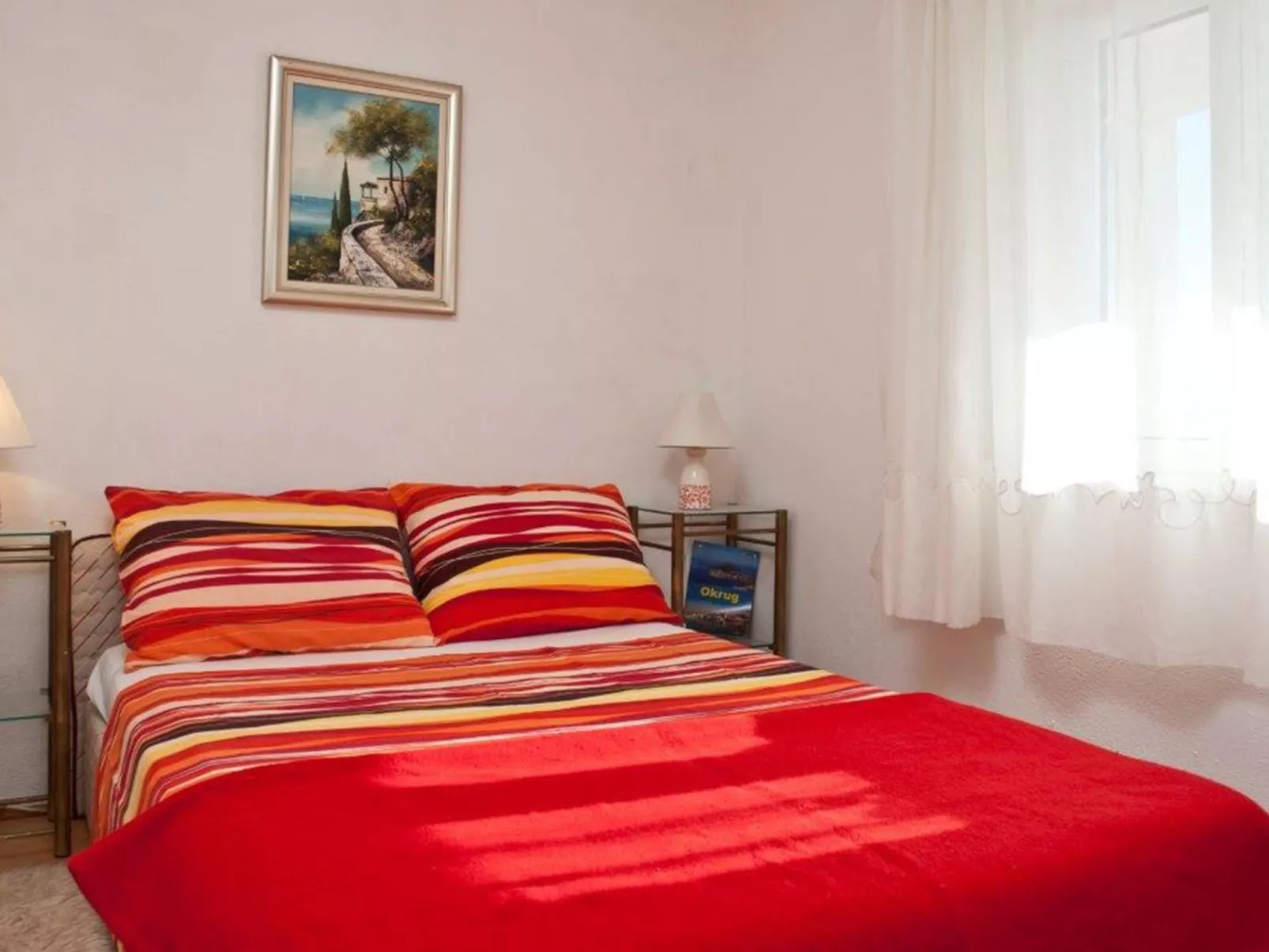 Charmante Villa Layla mit Meerblick und Pool-Drinnen