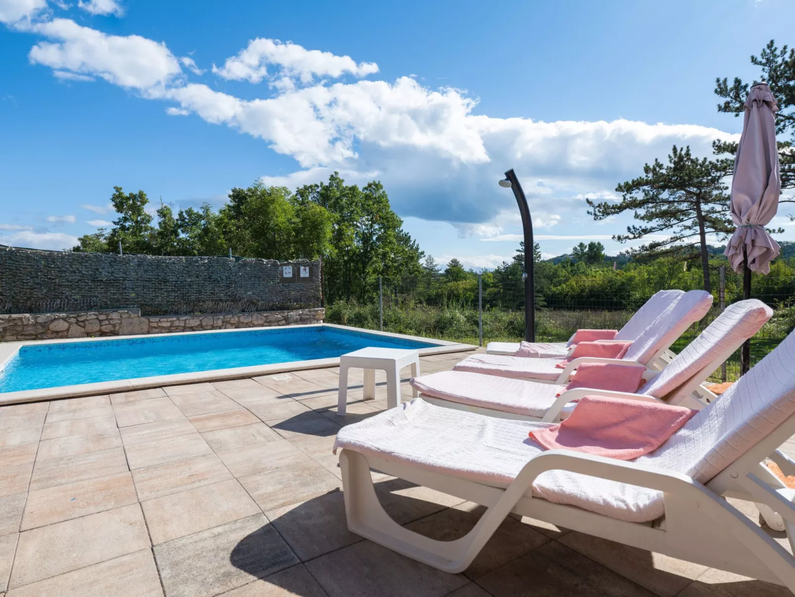 Haus Orange - Familienfreundliche Lage mit Pool-Outside