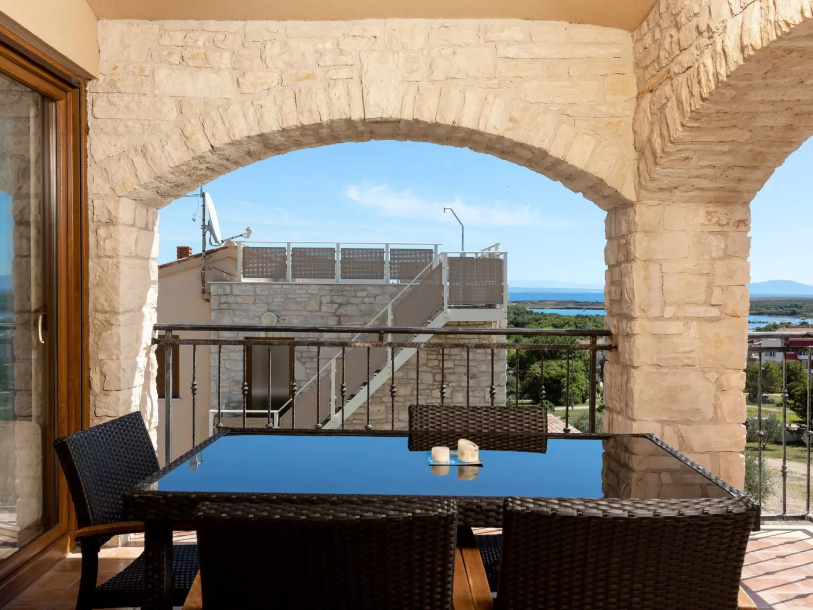 Für 5 Personen ca. 100 m&sup2; in Ližnjan, Istrien (Medulin und Umgebung)-Draußen