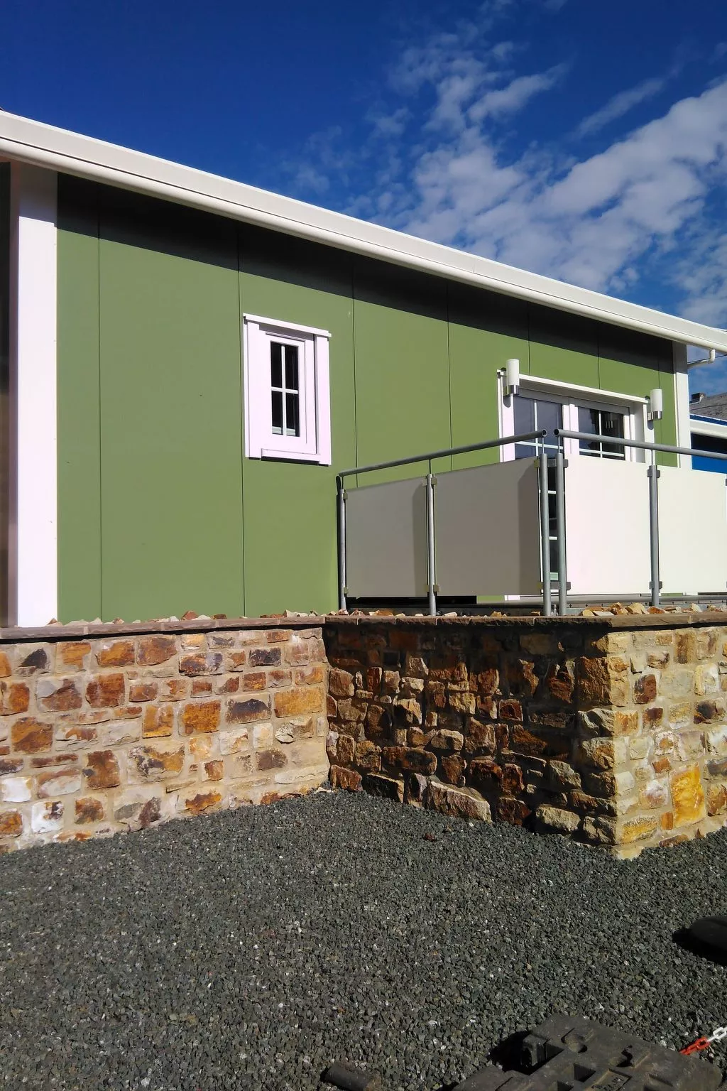 Mit Grill in Bad Marienberg-Draußen