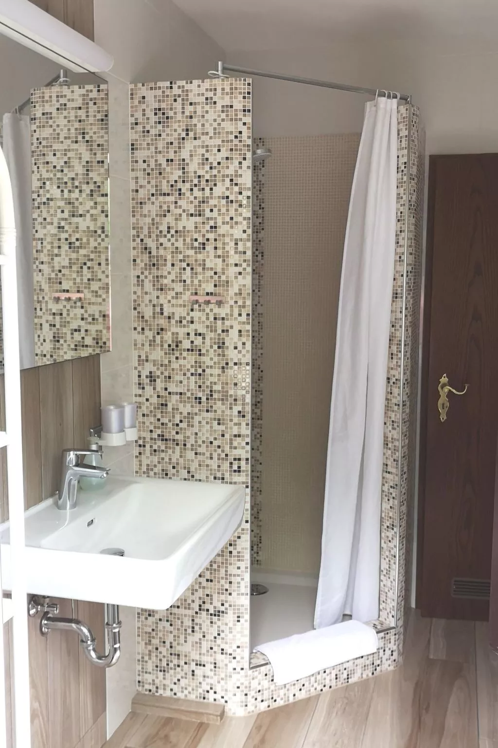 Appartement in Terrasse, ruhige Lage, stadtnah-Image-tags.info