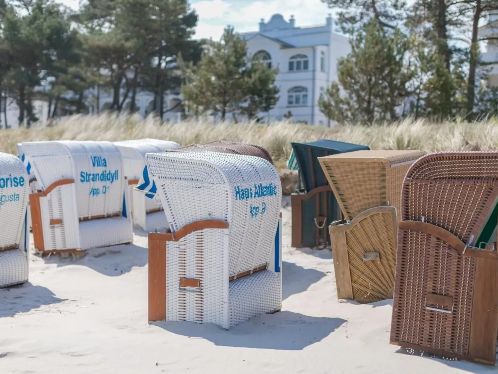 Appartement mit Blick auf das Wasser-Image-tags.info