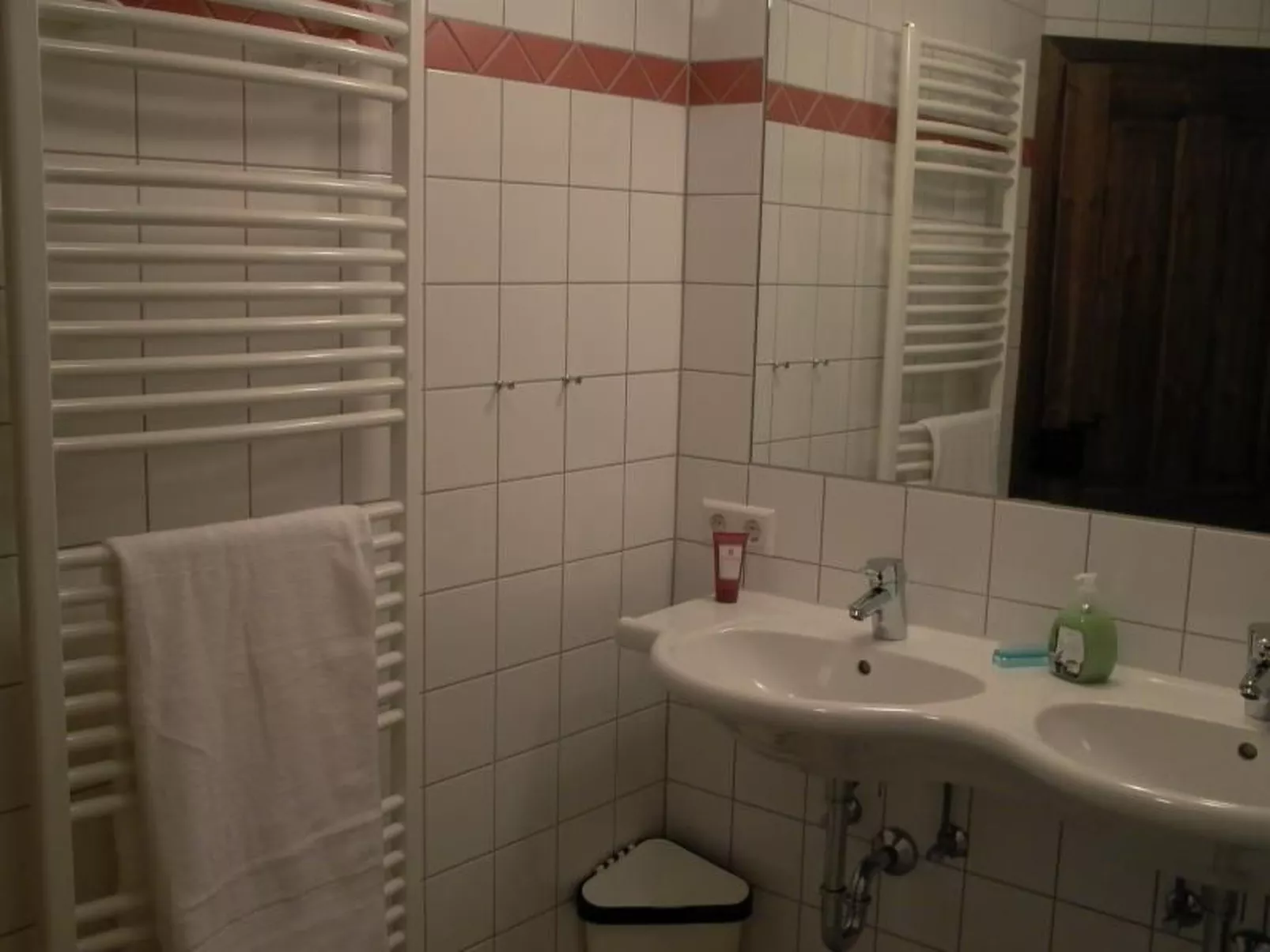 Erdgeschosswohnung in 320 Jahre altem Haus-Drinnen