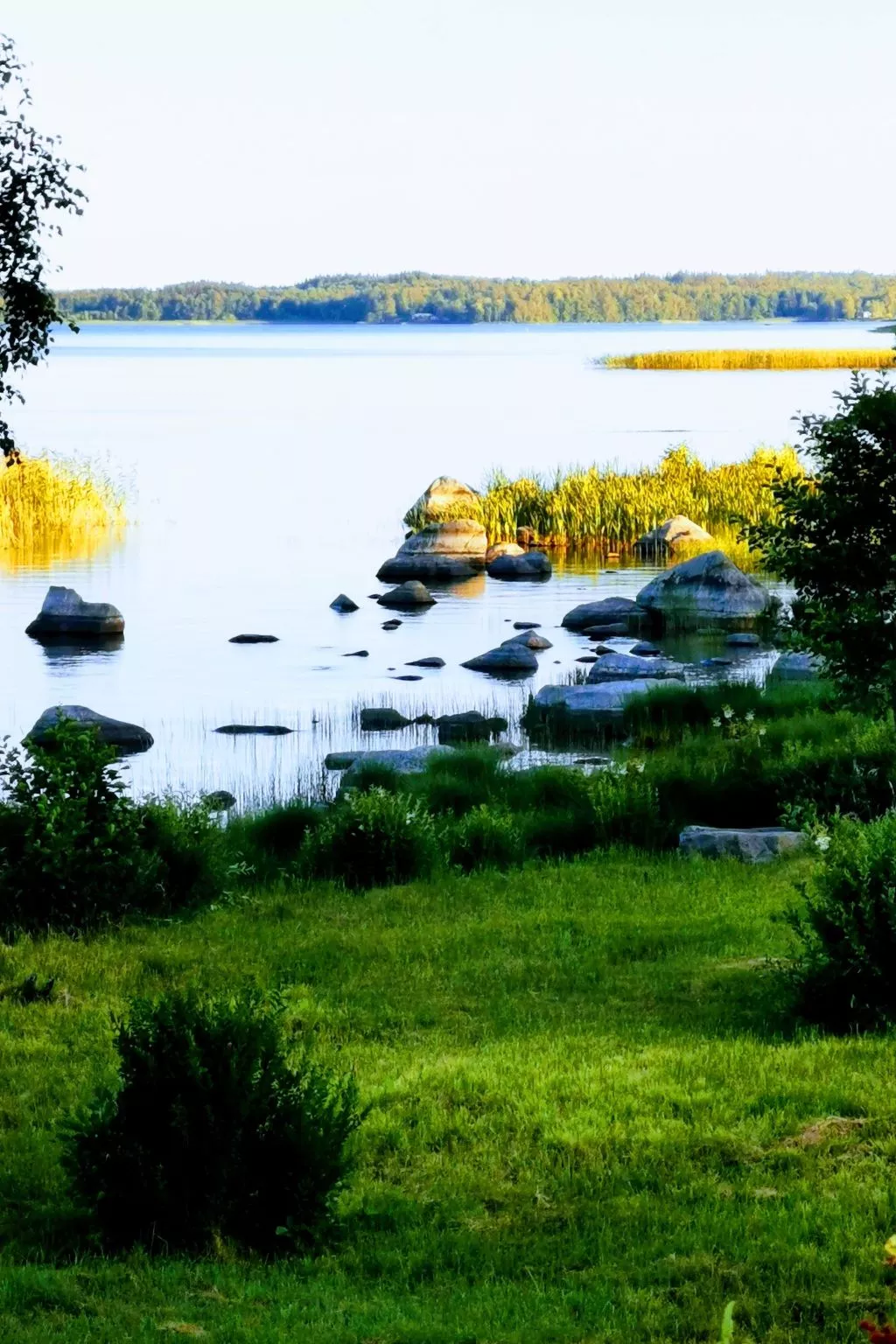 Am See Åsunden mit herrlicher Aussicht-Outside
