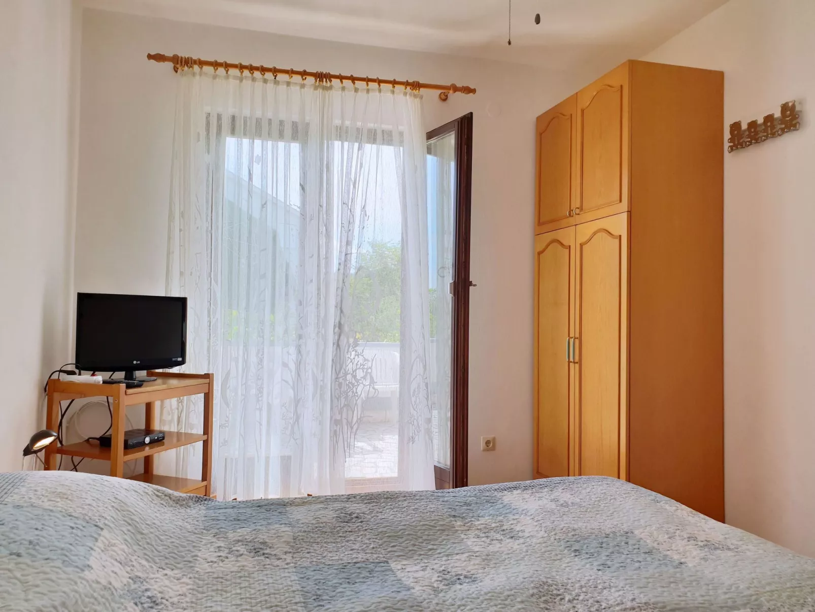 Apartment Bijelic - mit Balkon, 480 m vom Meer-Dedans