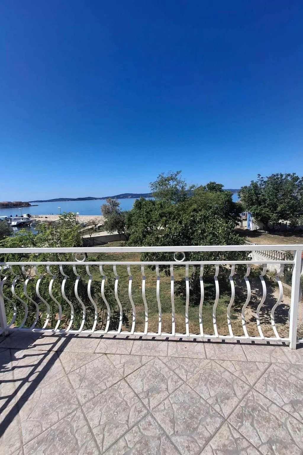 Sonnige Wohnung "Bepo" mit Blick auf das Wasser-Outside