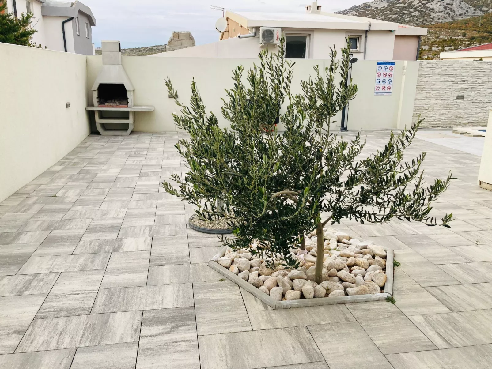 Nikica-Image-tags.info