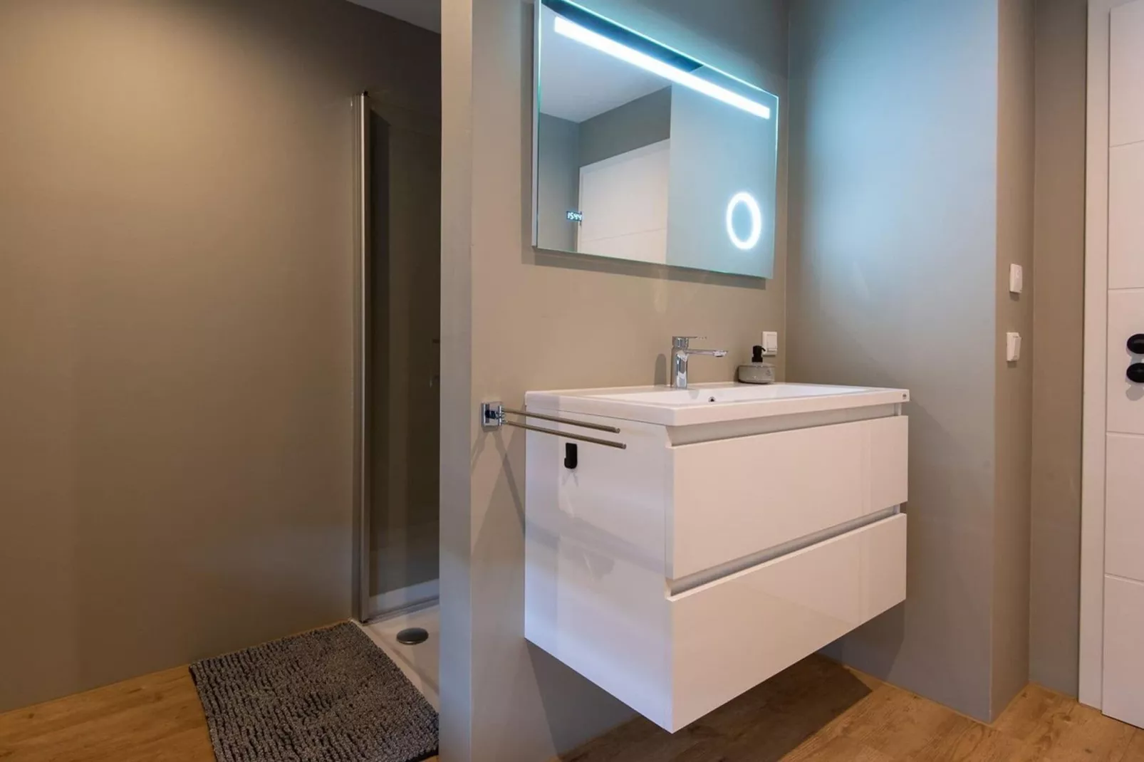 Zur Mühle 1-Badezimmer