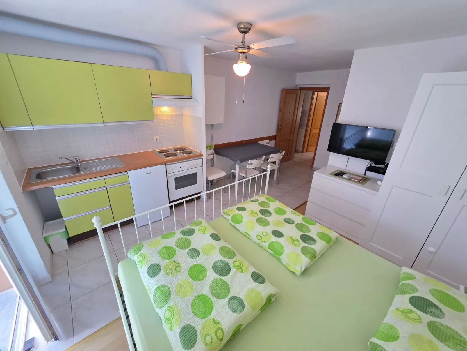 Wohnung für 4 Personen, 150m vom Strand entfernt-Inside