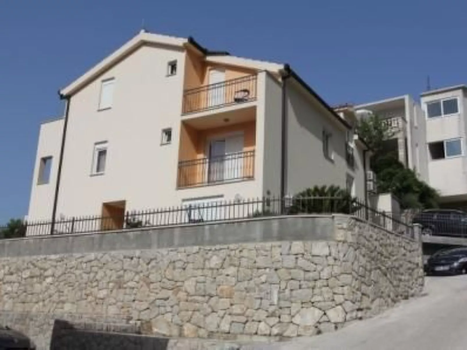 Wohnung "Apartman für 4 Personen"-Dehors