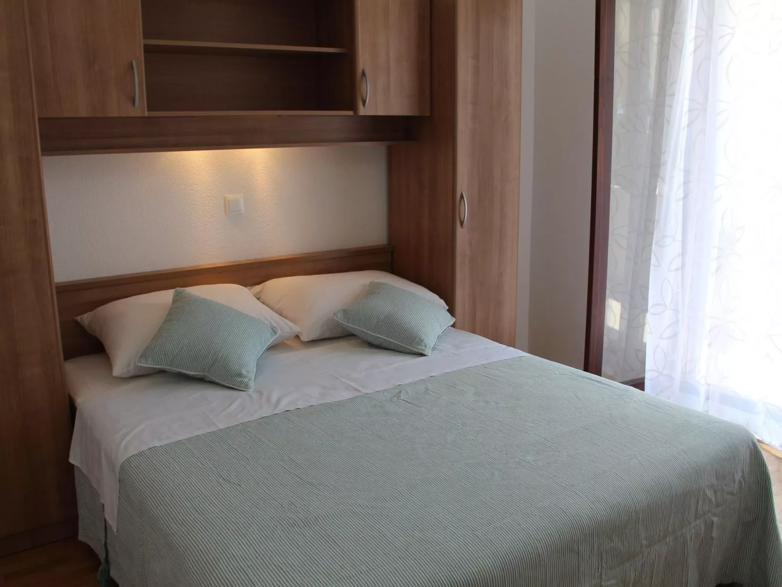 Wohnung "Ivka 1" mit Blick auf das Wasser-Image-tags.info