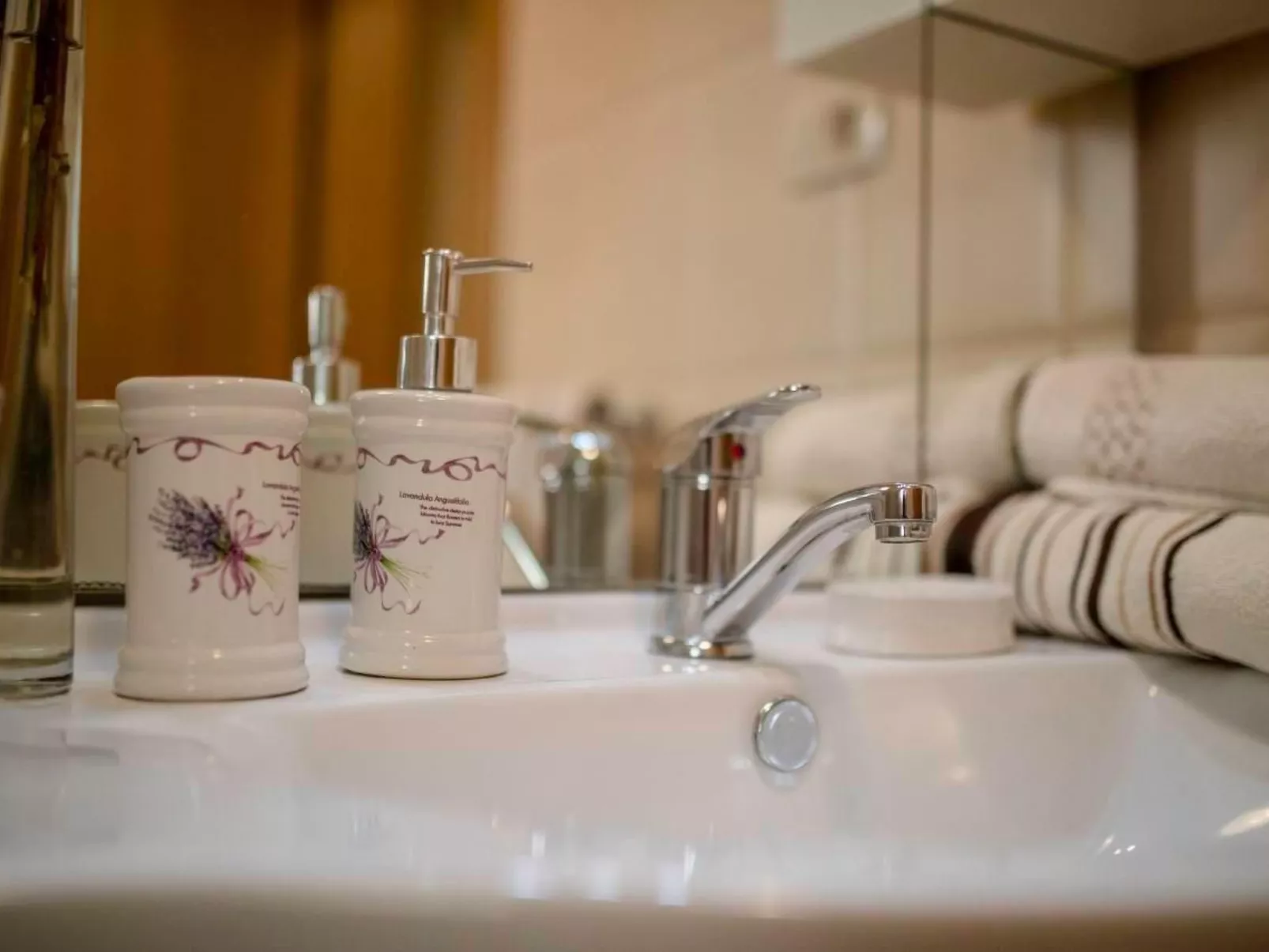 Tolles Ferienhaus in Supetarska Draga mit Garten-Inside