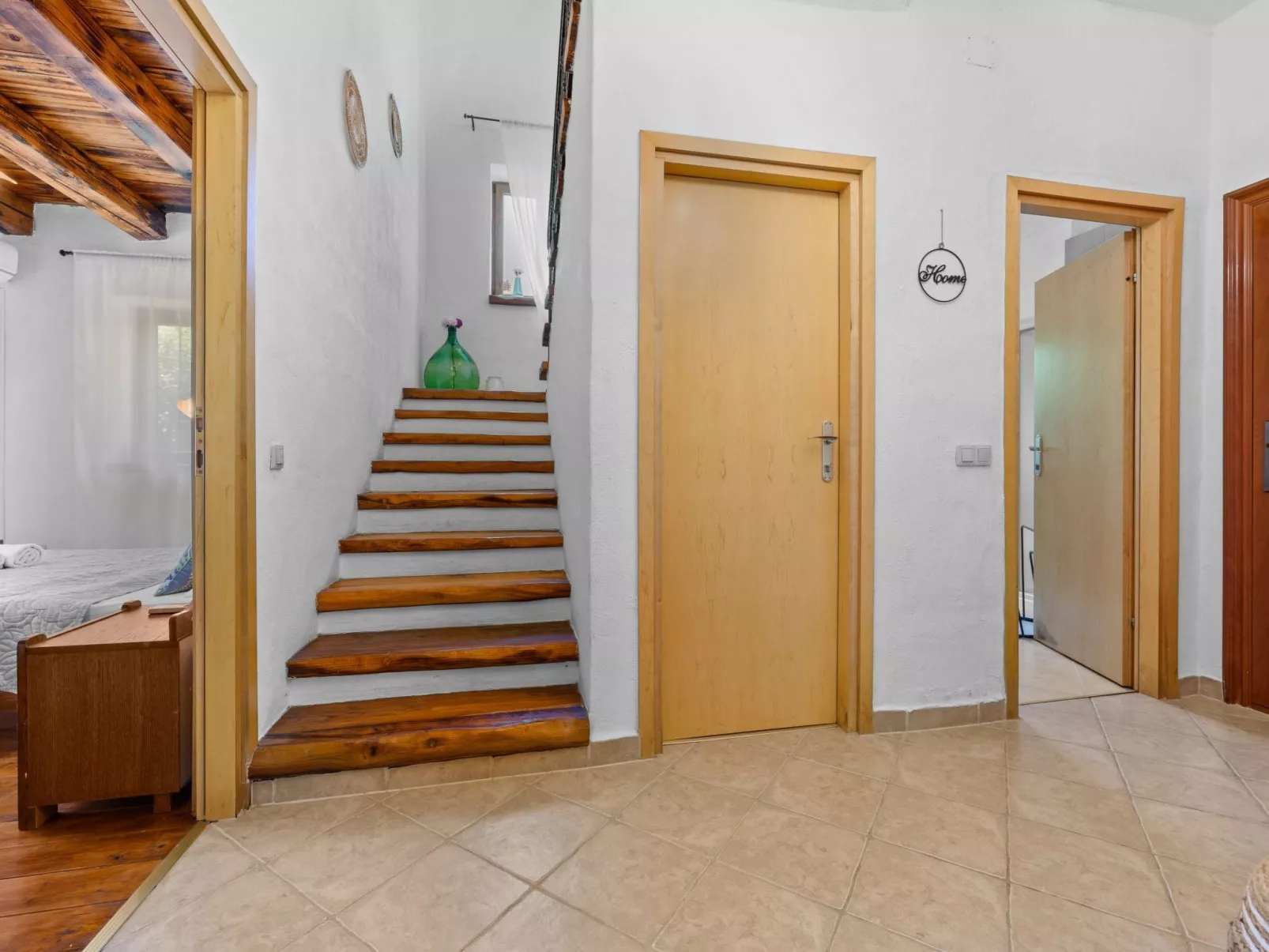 Villa Lara-Image-tags.info