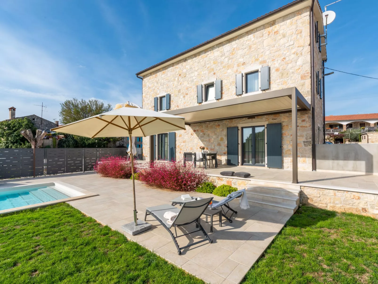 Villa Daniela-Draußen