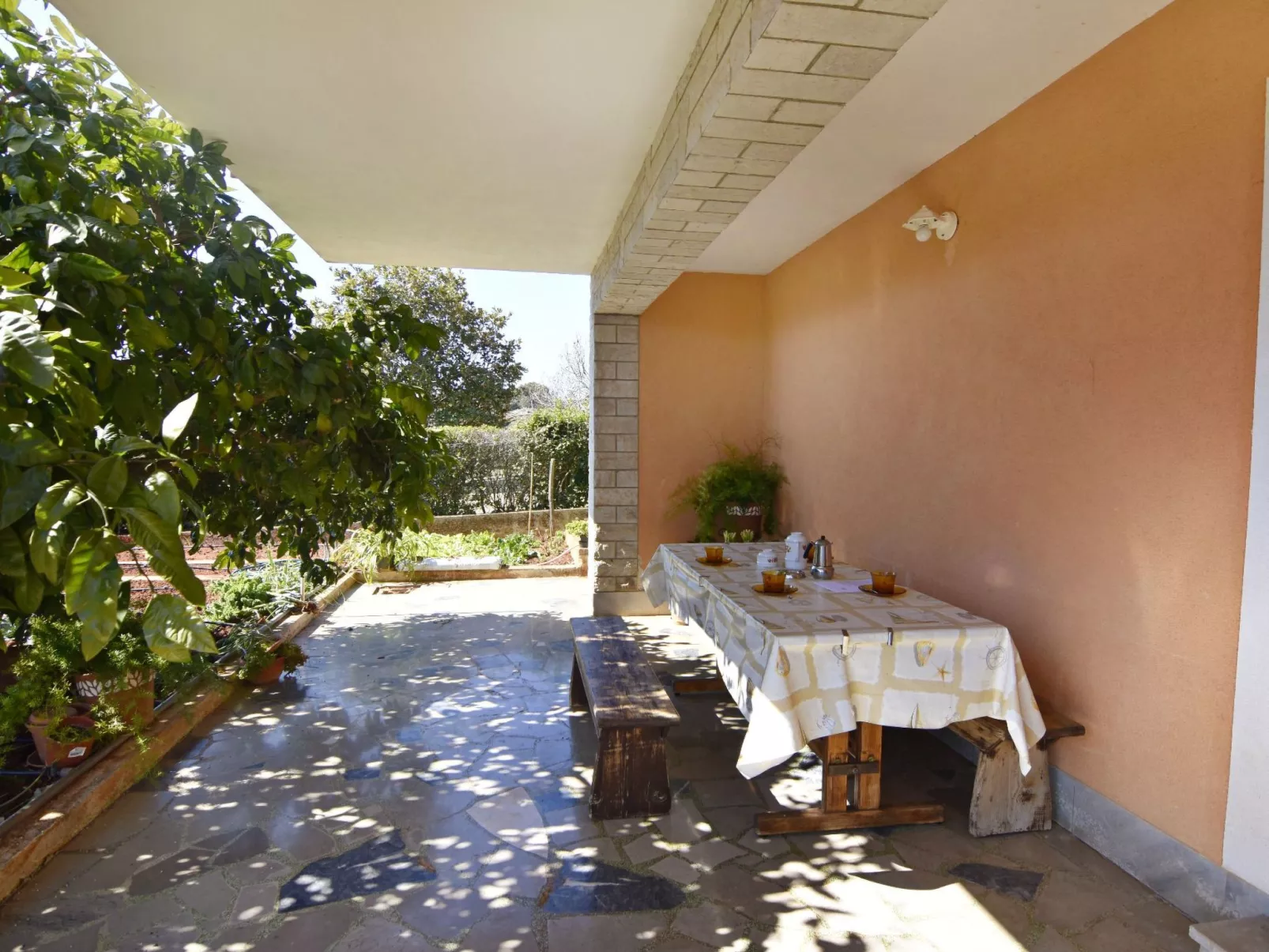 Wohnung in der Nähe des Strandes Basanija - Outside