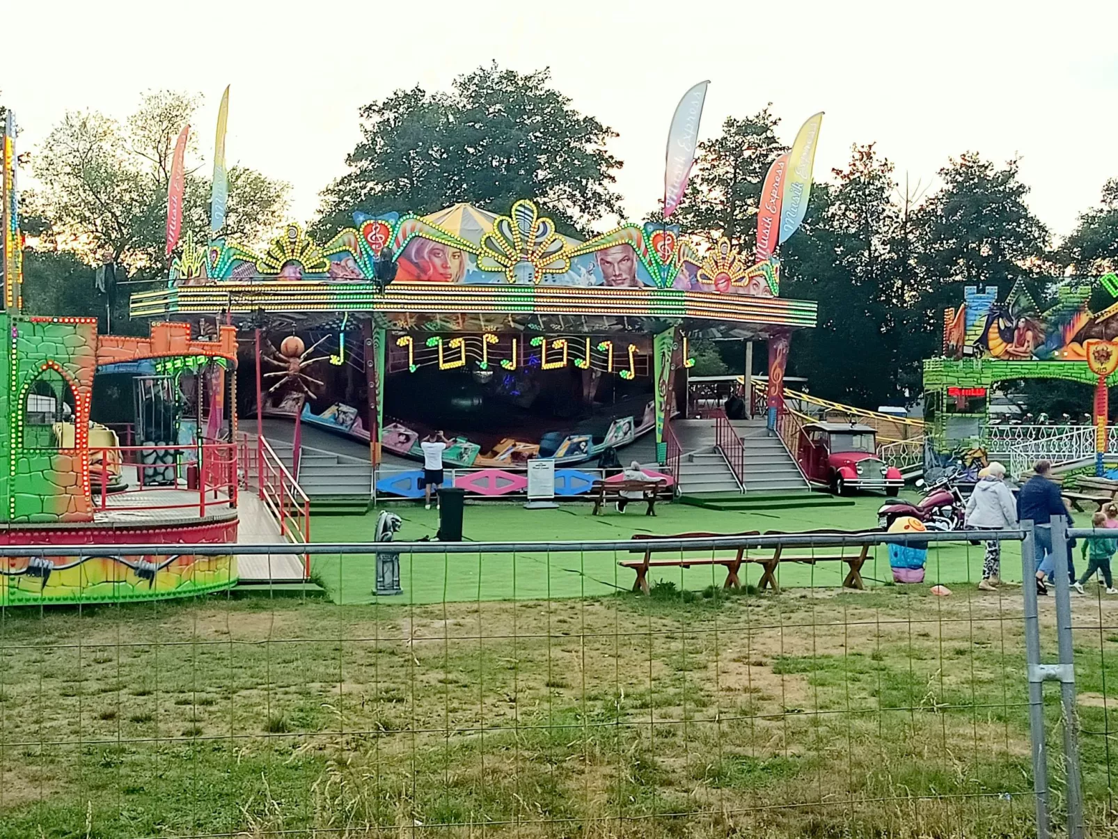 "Paradise Star2" mit eigener Terrasse-Draußen