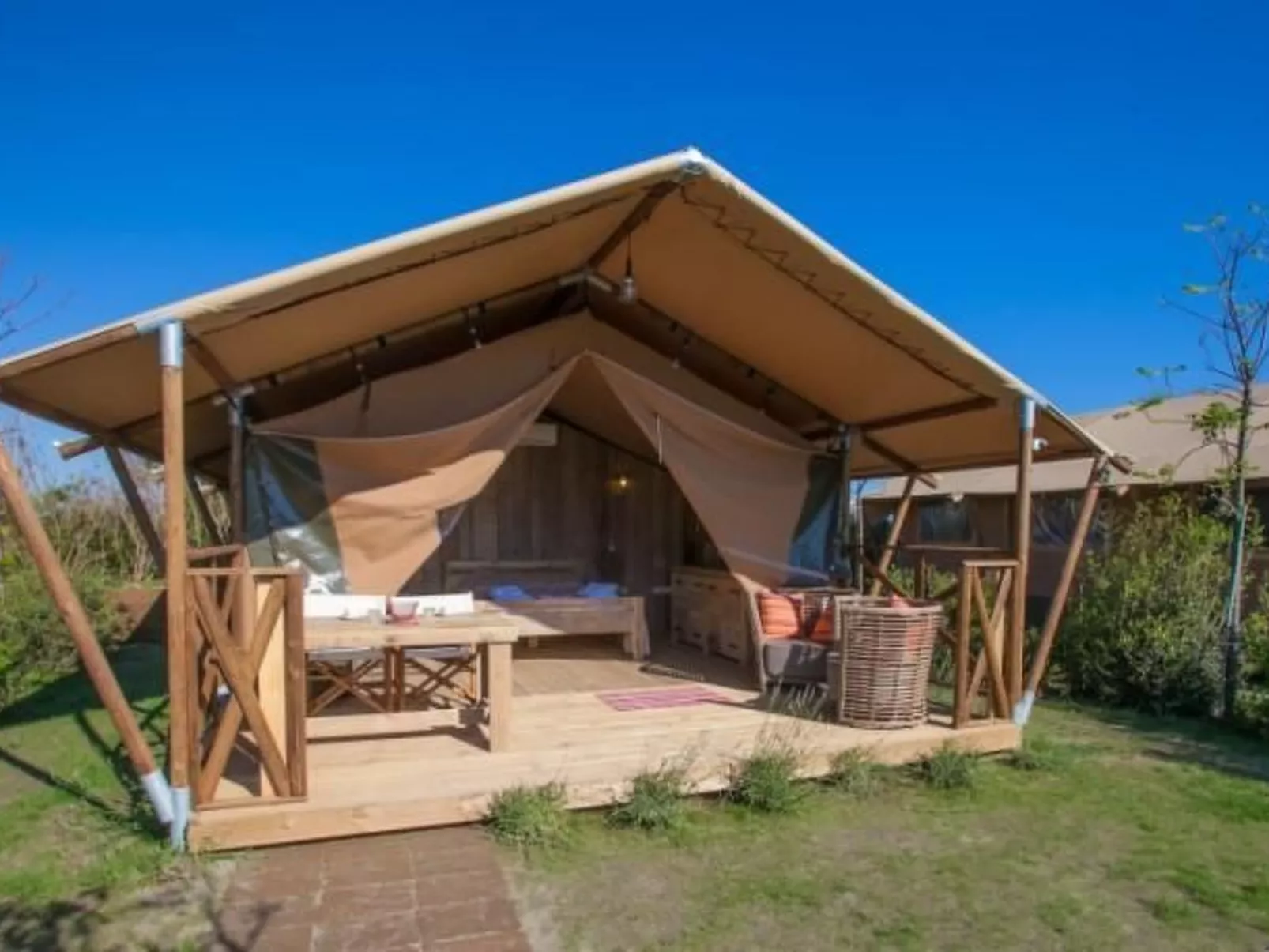 Safarizelt in Hohenlychen mit Garten und Grill-Dehors