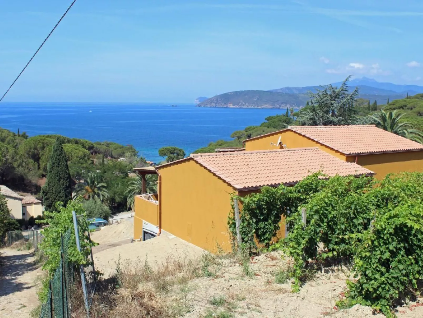 Artemide3' Wohnung mit Privatparkplatz-Outside